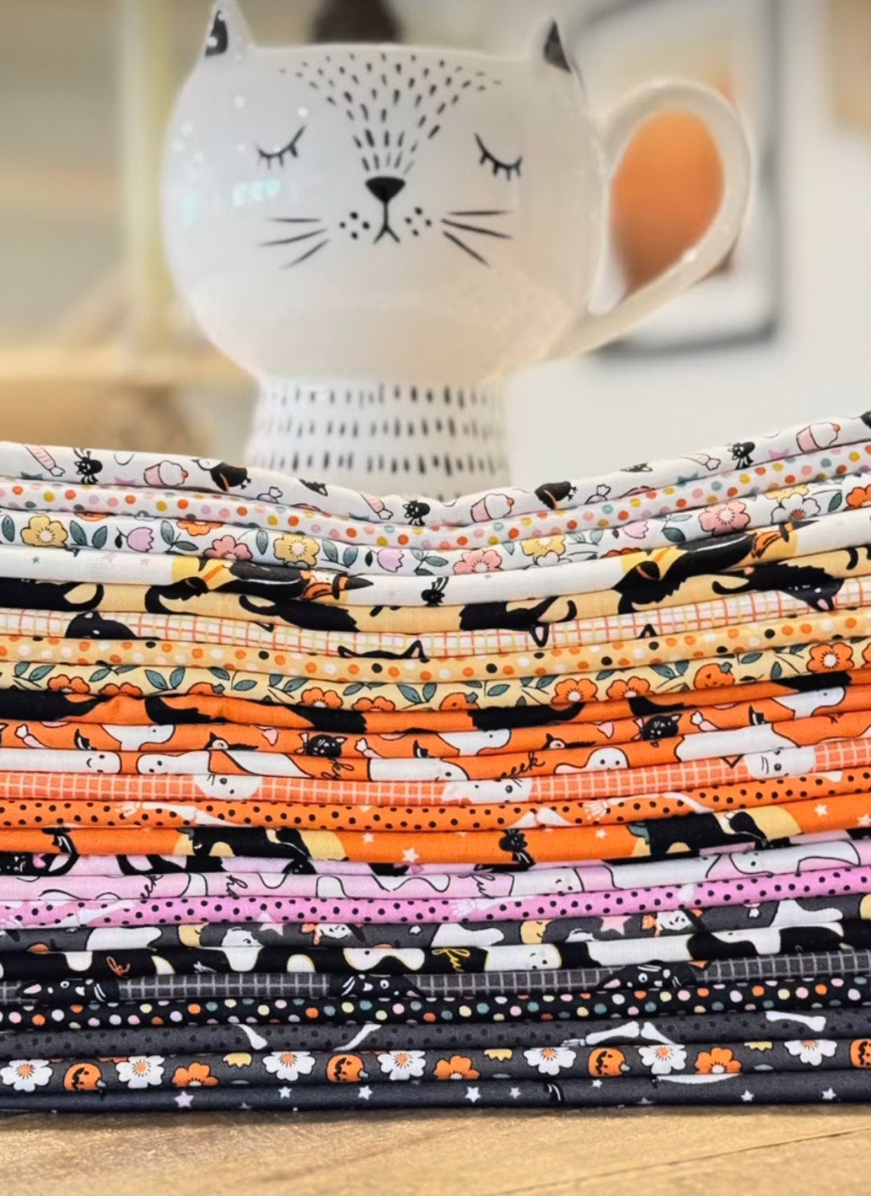 Sweet tooth halloween - 24 Fat quarter bundle | Poppie cotton | Elea Lutz | trick or treat | In stock - Free US shipping - free US shipping