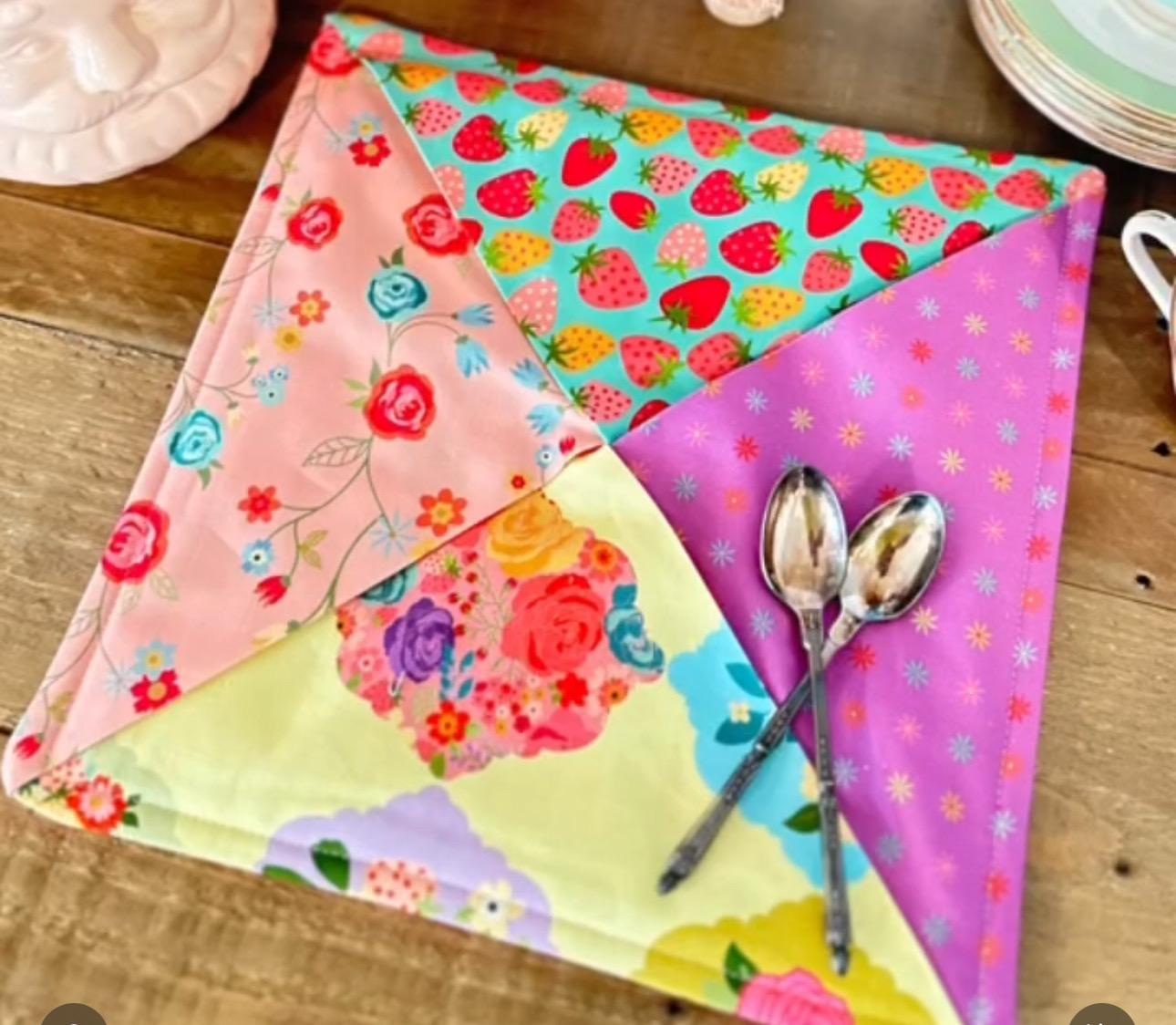 Calico Cowgirls - 32 Fat quarter bundle | Poppie cotton | Lori woods | shipping October 2024 - Free US shipping CW24834