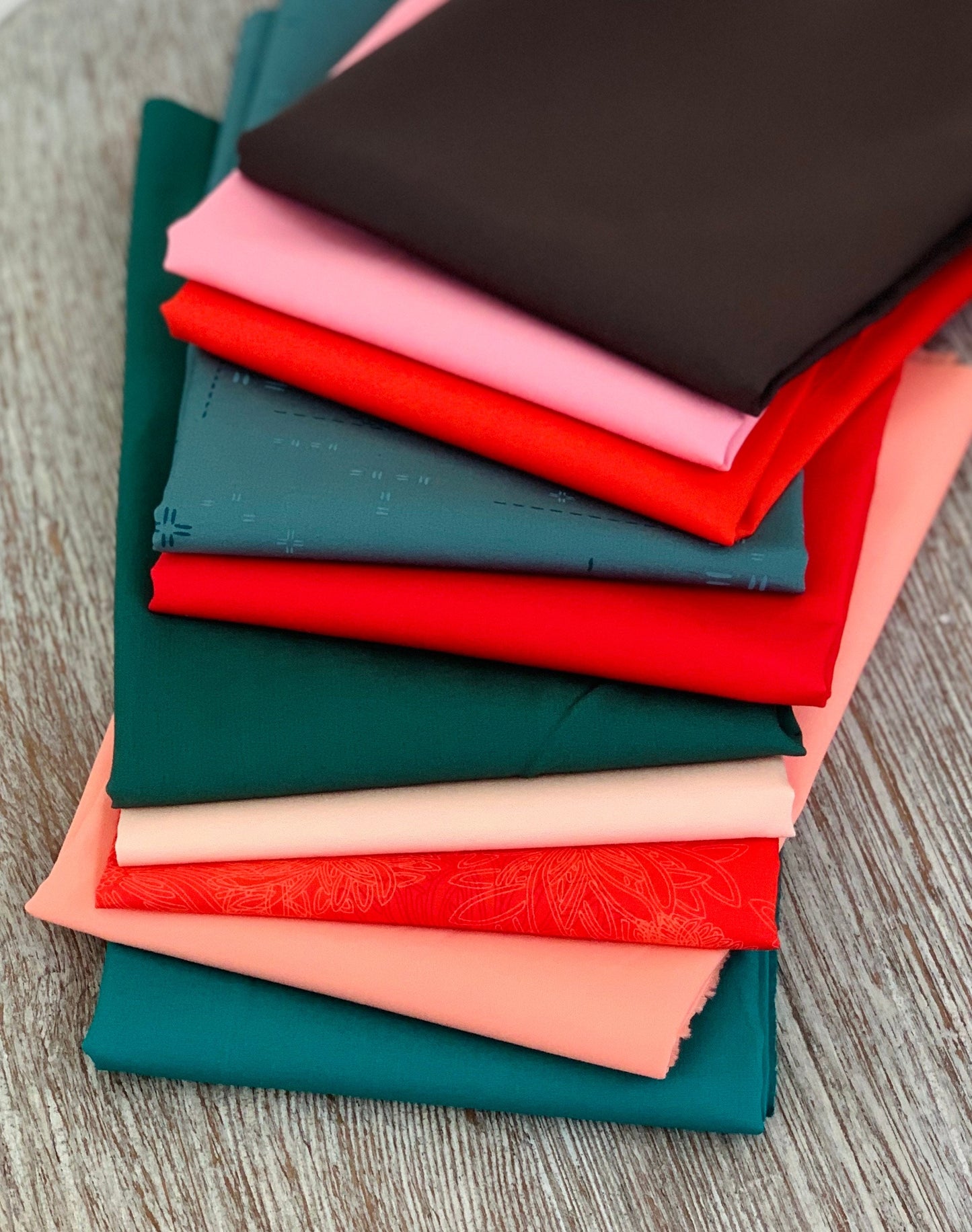 Christmas in the cabin blenders | AGF pure solids - Fat quarter bundle 10 fabrics or 1/2 yds