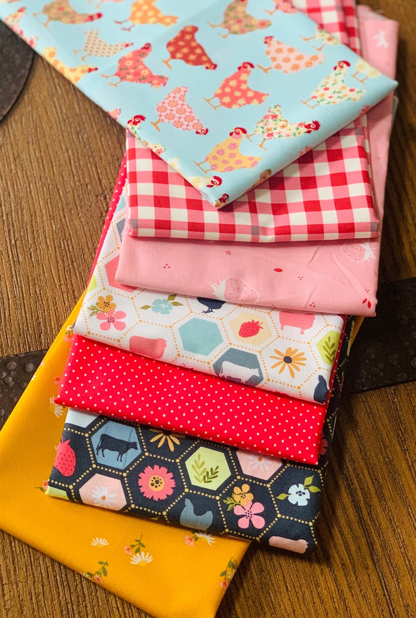 Farm yard fun bundle | 7 fat quarter bundle | cheeky chickens | strawberry | plaid | Sunshine and Chamomile | Poppie cotton