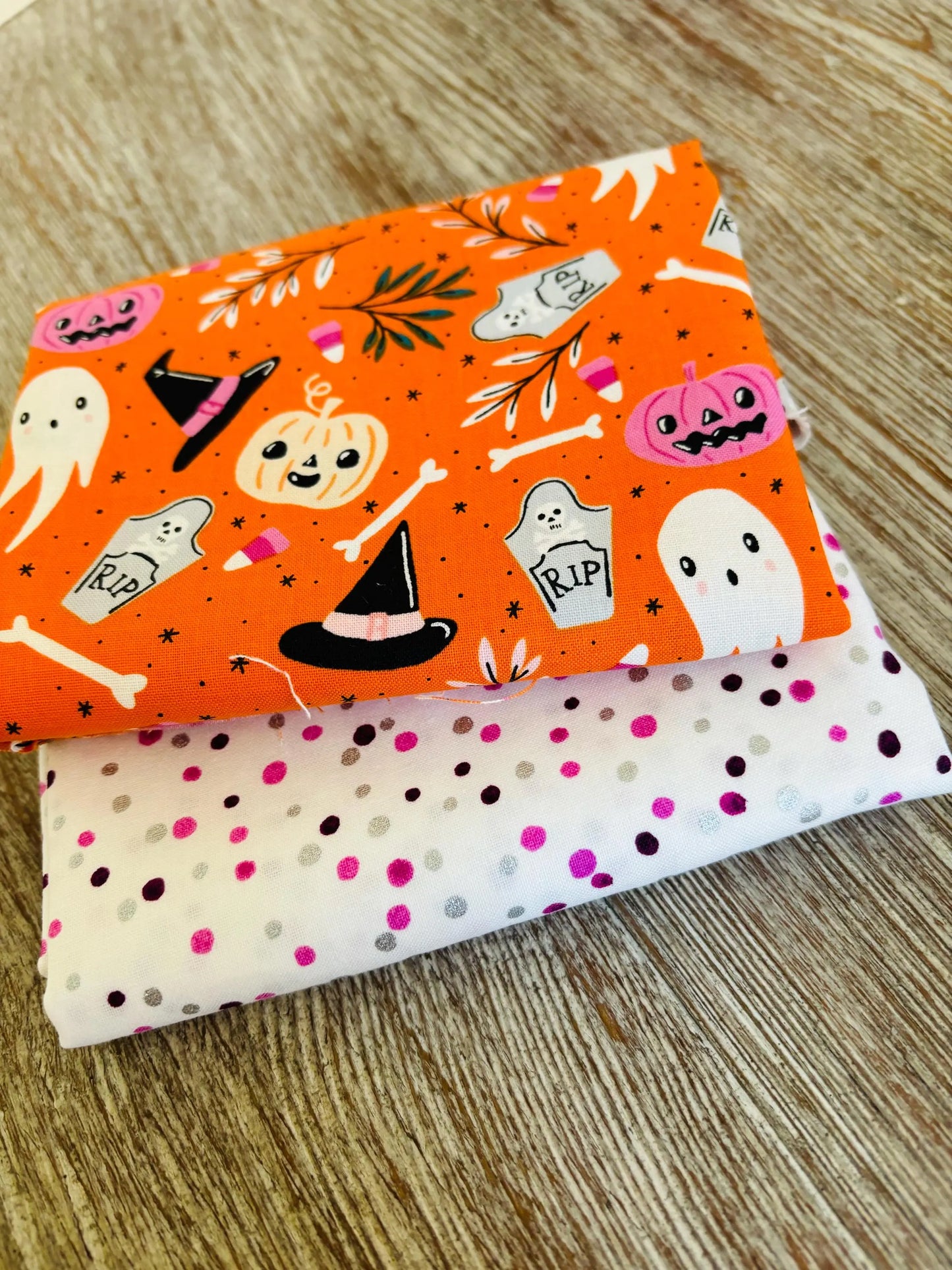 By the glow of the moon and more mini 12 fat quarter bundle Halloween - orange pink black - cotton and steel - Dominika Godette