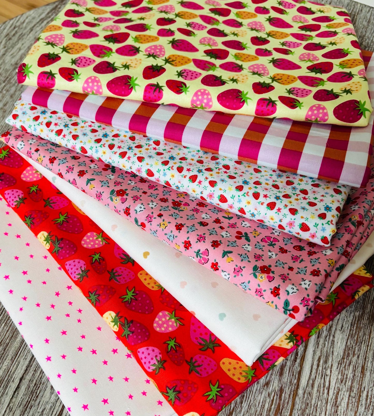 Strawberry fair day 2 | Fat quarters bundles 7 fabrics | AGF RBD | Poppie cotton Summer