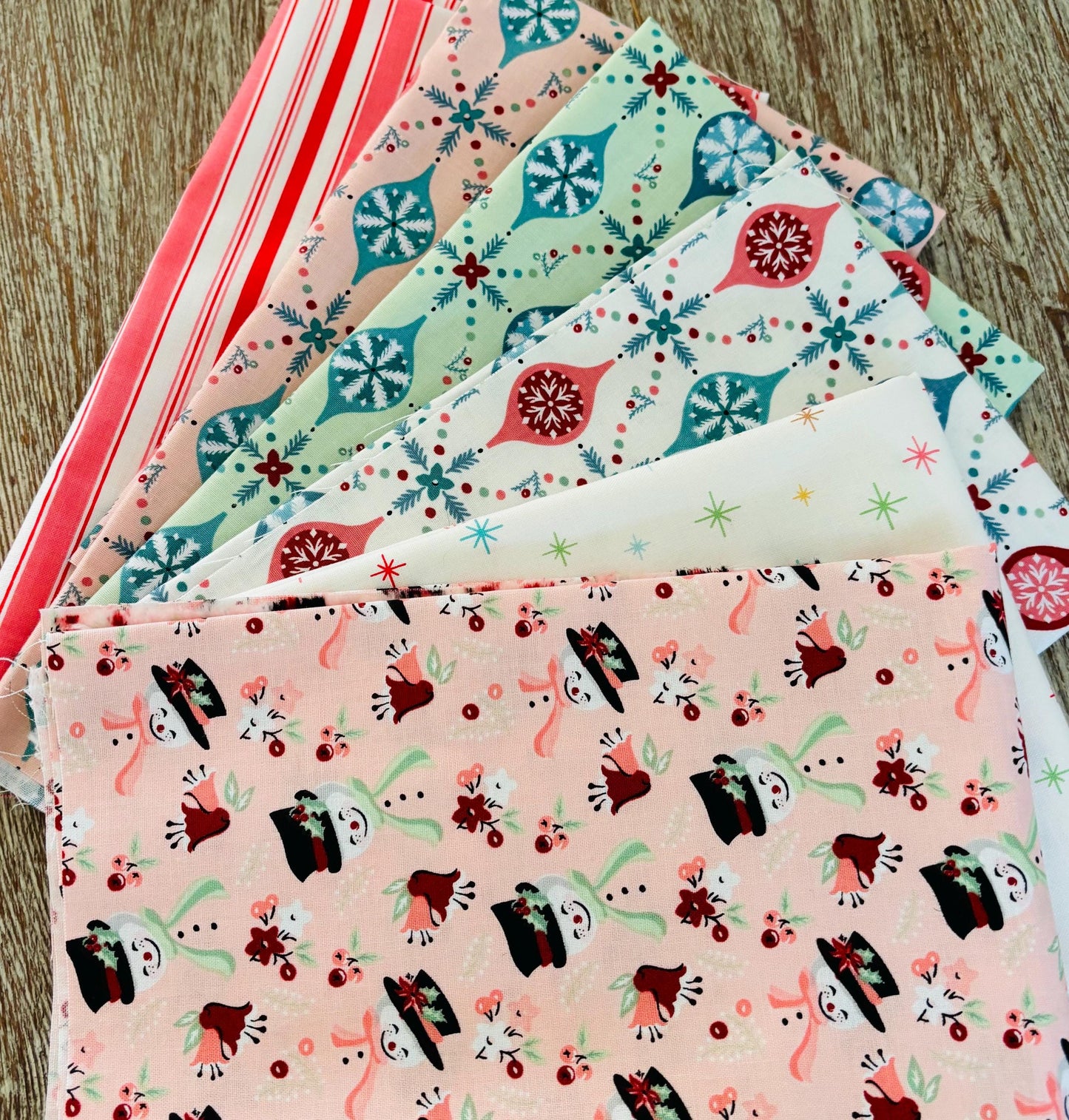 Frost and flurry Mini bundle #3 + blenders 6 FQ / 1/2 yards| Poppie cotton | Sheri McCulley | vintage | in stock - holiday christmas
