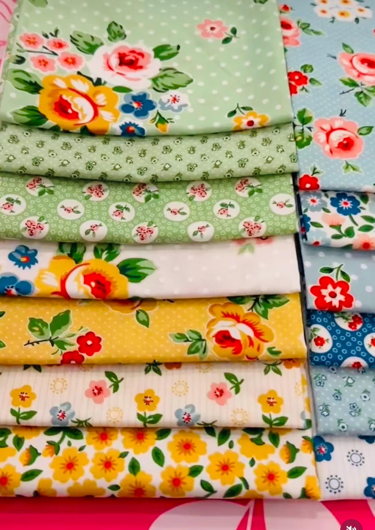 Flower Market 22 FQ / 1/2 yards| Poppie cotton | Elea Lutz | vintage | **preorder** FREE US shipping September