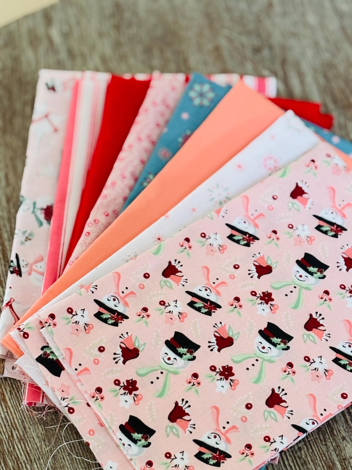 Frost and flurry Mini bundle #7 + blenders 8 FQ / 1/2 yards| Poppie cotton | Sheri McCulley | vintage | in stock - holiday christmas