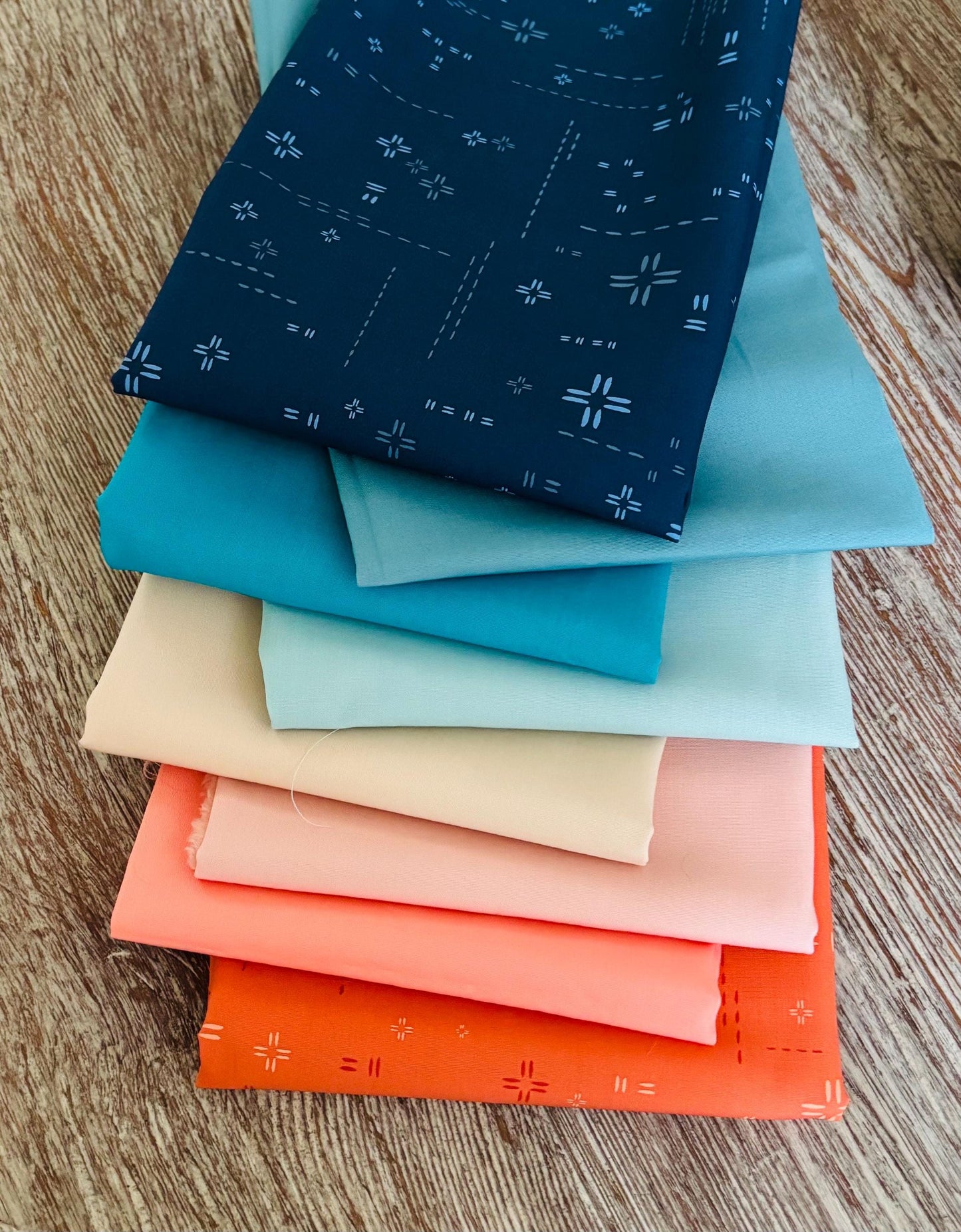 Feel the breeze AGF pure solids - blenders | Fat quarters / 1/2 yards 8 fabric bundle | Fast shipping | blue - apricot - latte - indigo
