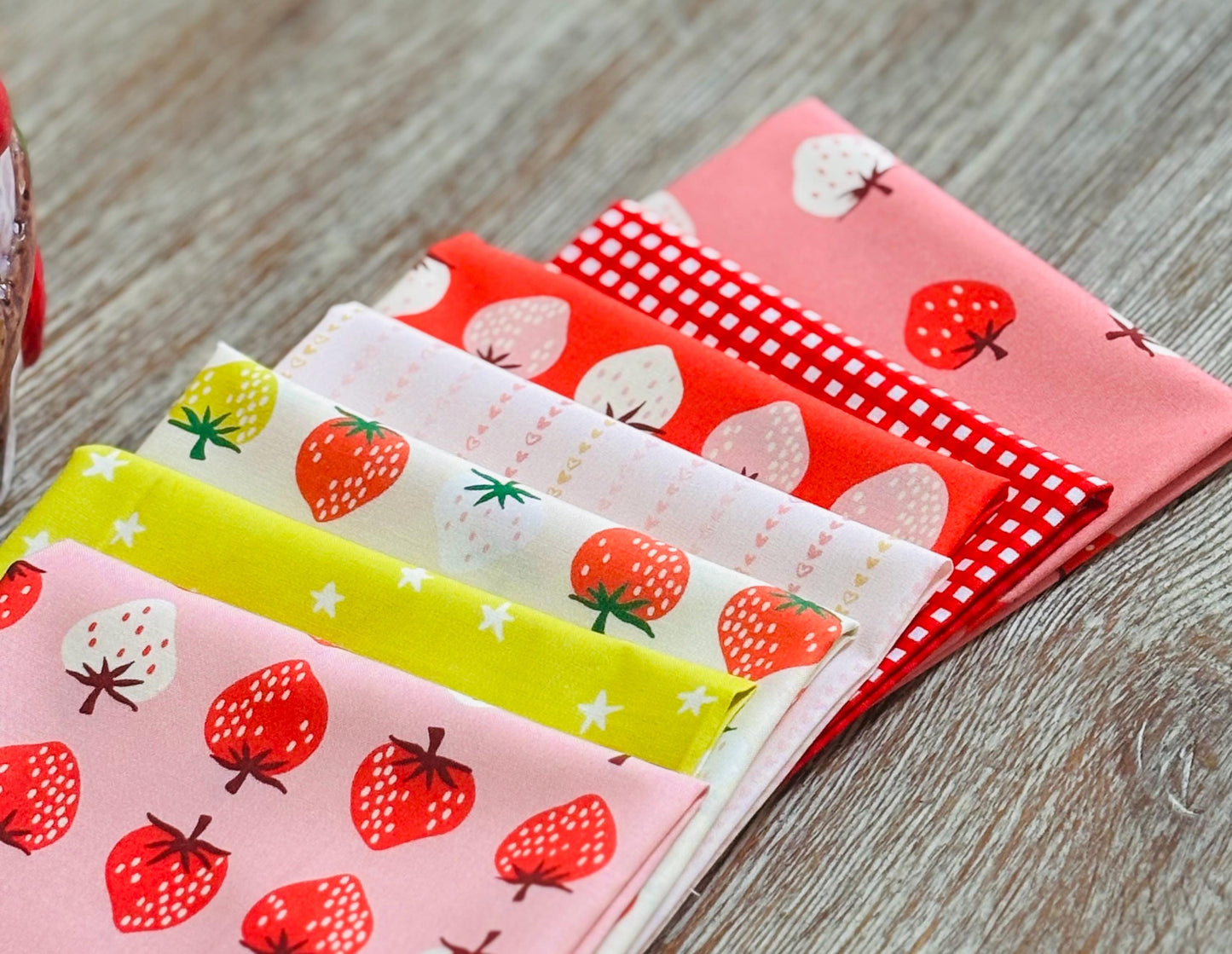 Strawberry Dreams | Fat quarters bundles 7 fabrics | AGF RBD | Ruby star Kimberly Kight