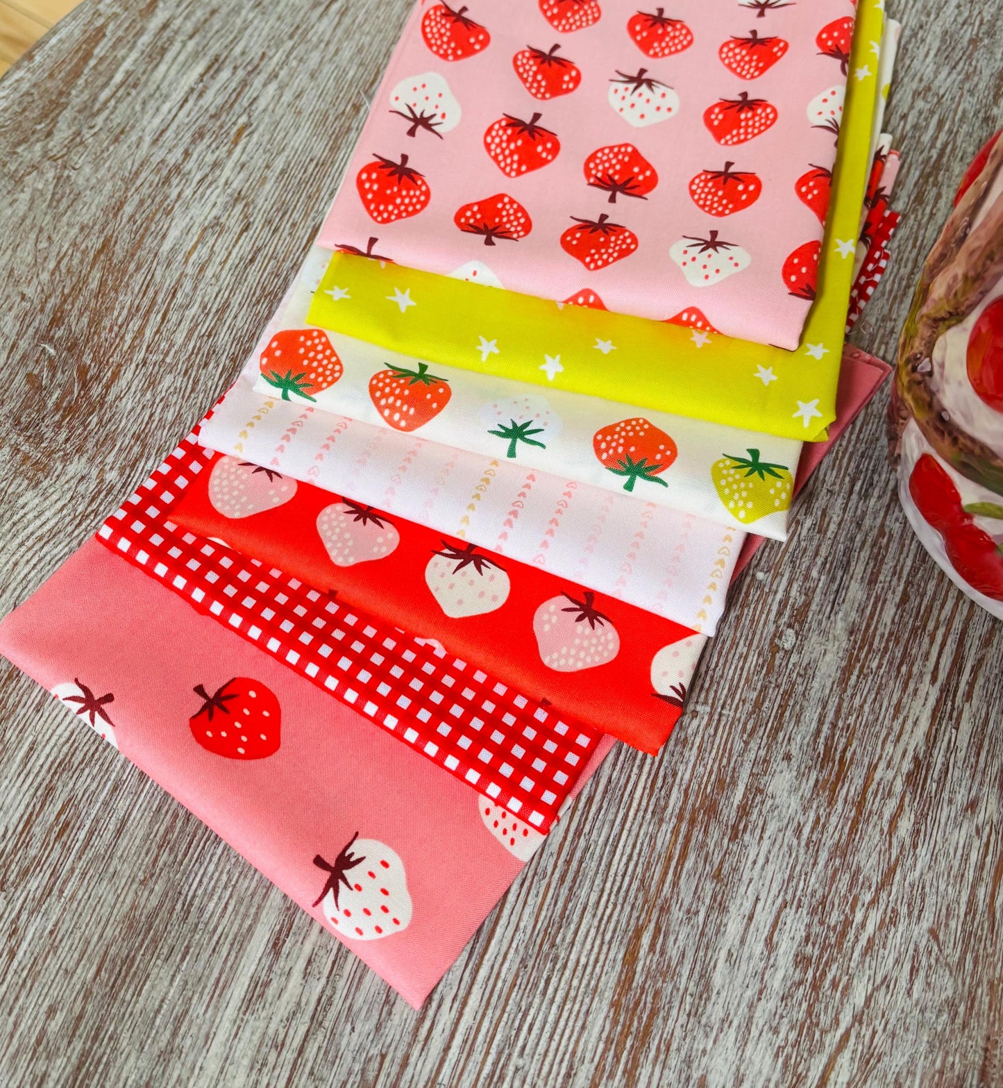 Strawberry Dreams | Fat quarters bundles 7 fabrics | AGF RBD | Ruby star Kimberly Kight