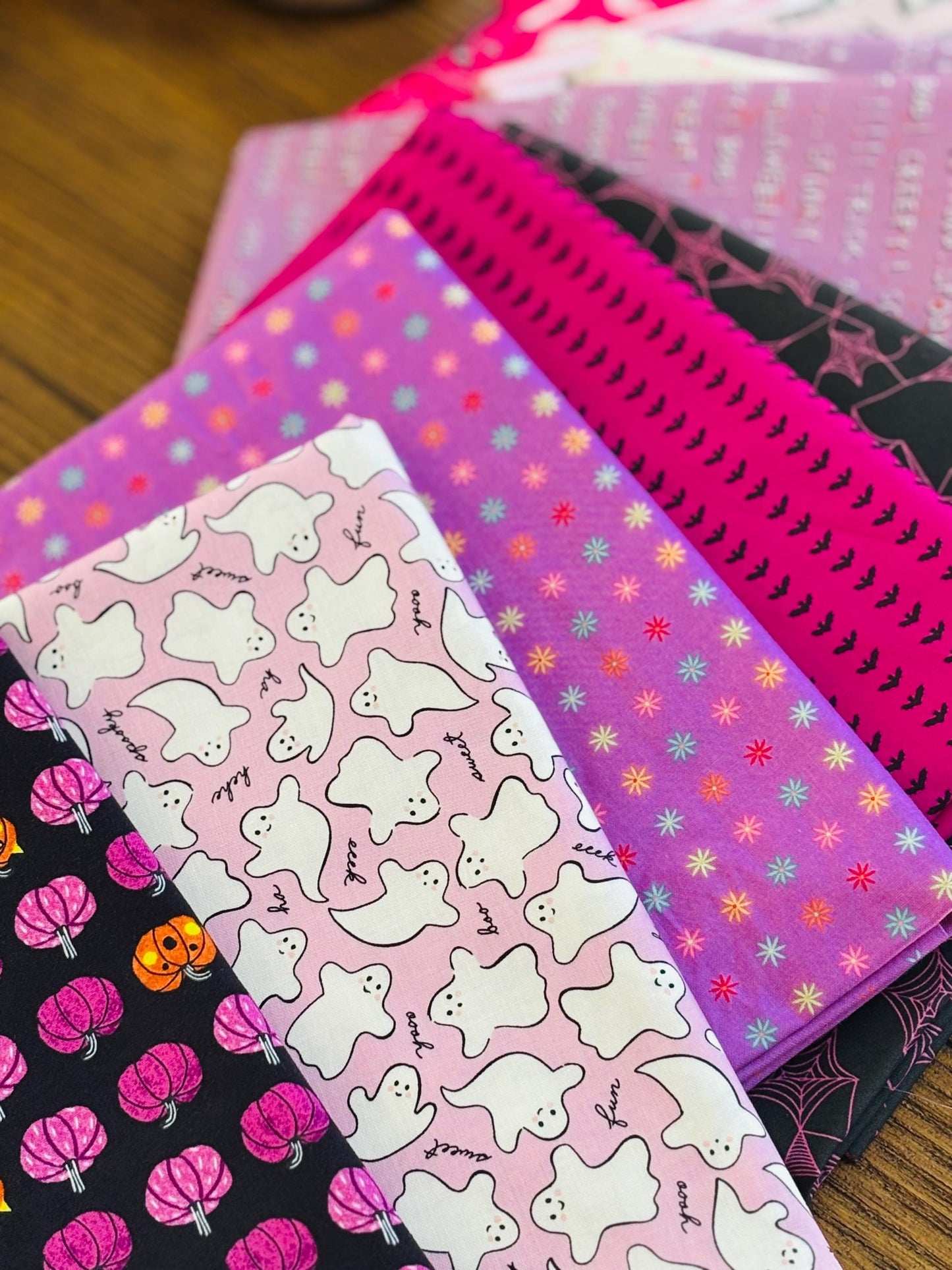 Pink and Mauve halloween Part 1 - 11 fat quarter ghost - pumpkin - Ruby star sweet n spooky