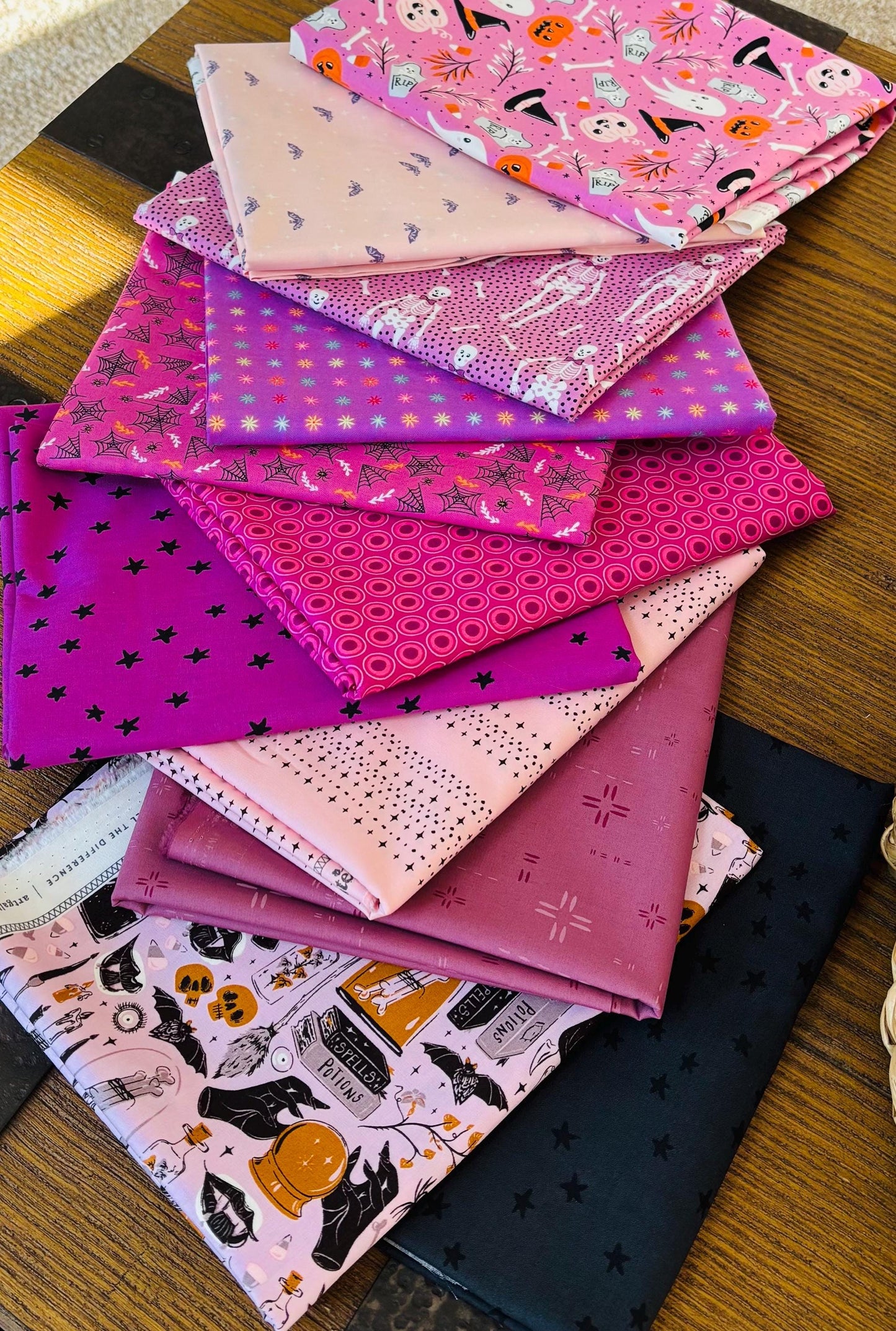 Pink and Mauve halloween Part 2 - 11 fat quarter ghost - pumpkin - Ruby star sweet n spooky