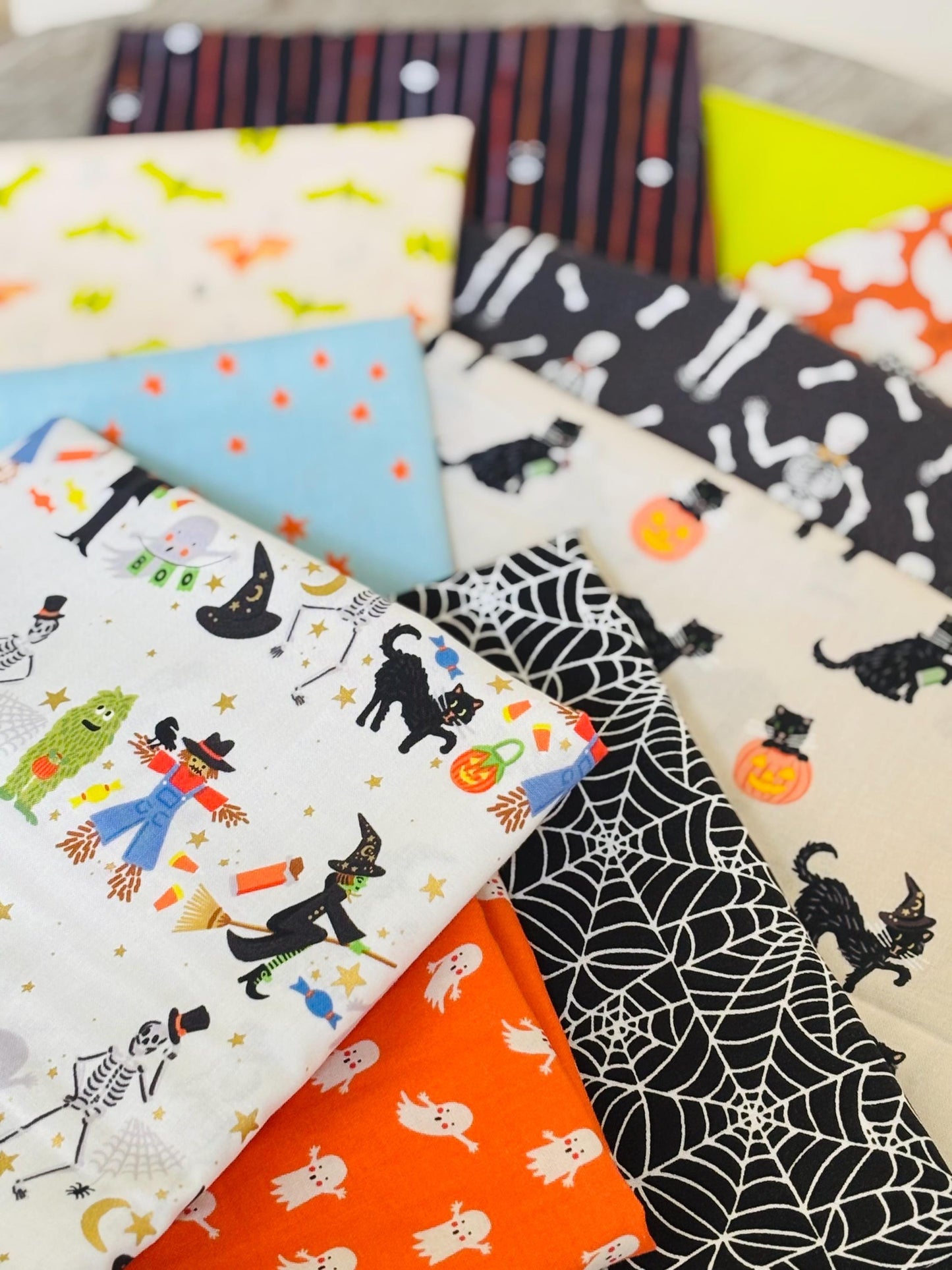 Halloween parade 11 fat quarter OR 1/2 yd bundle - skeleton - pumpkin - RJR pure solids sweet n spooky ghost V.2