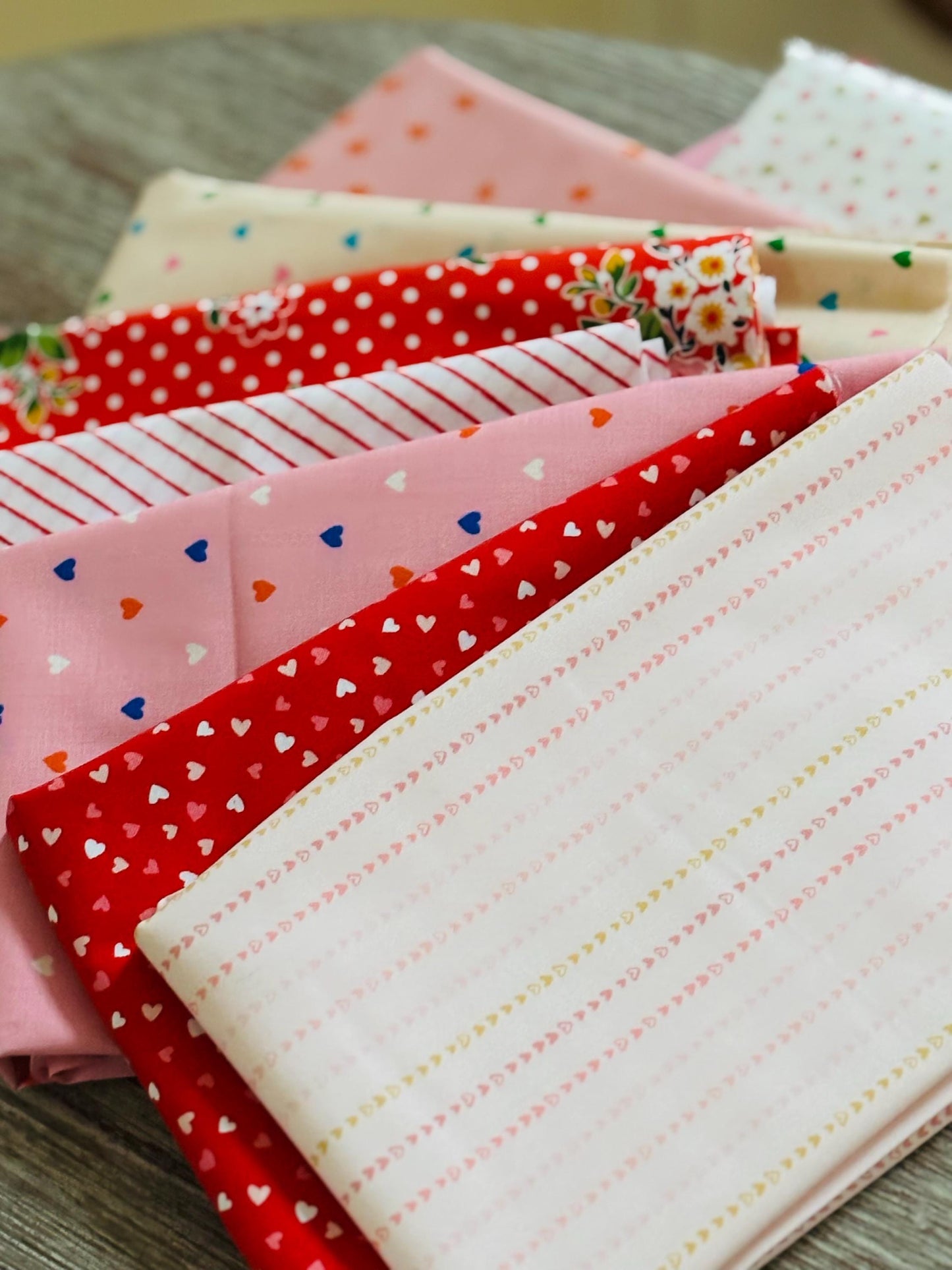 Heart to heart - 9 fat quarter bundle - Valentine curated bundle Ruby star RBD Starry