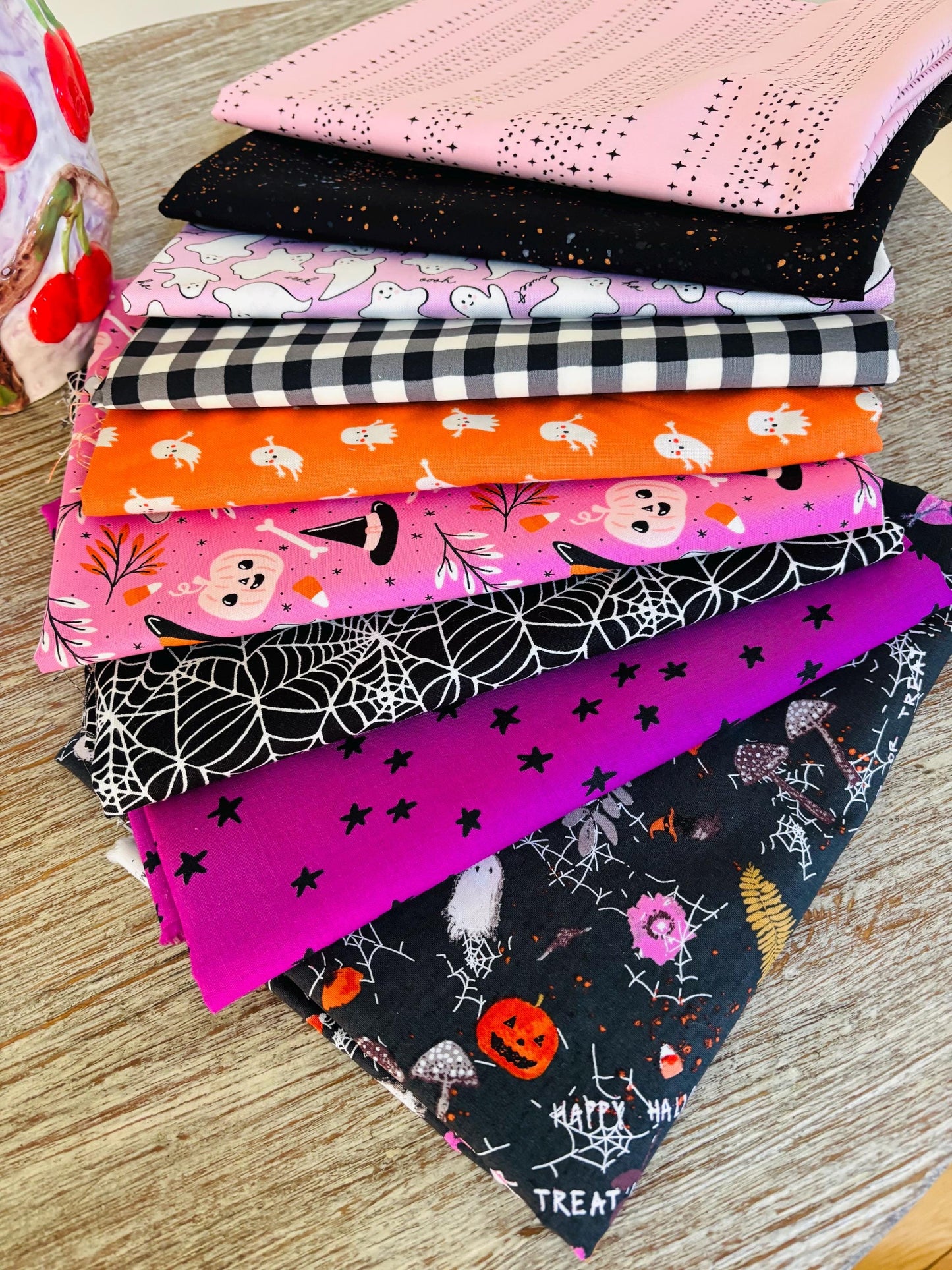 Boo - 9 fat quarter bundle - halloween