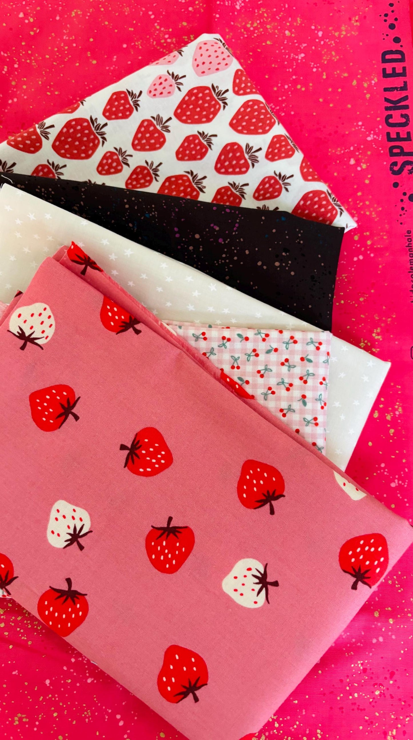 Ice cream sundae - 6 fat quarter bundle - speckled - starry - ruby Star - strawberry