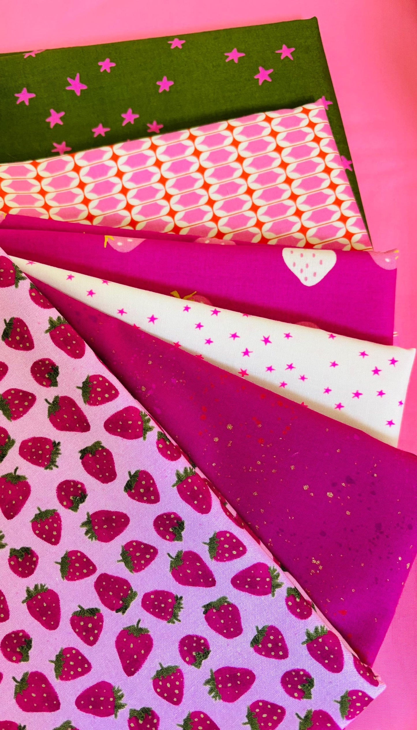 Strawberry with a hint of deep plum | Fat quarters bundles 7 fabrics | AGF RBD | Ruby star Kimberly Kight