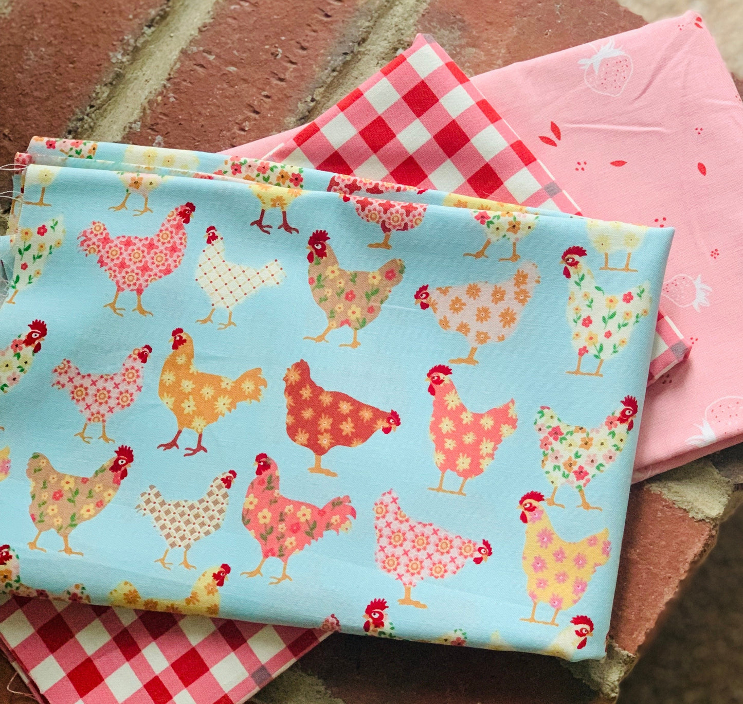 Farm yard fun bundle | 7 fat quarter bundle | cheeky chickens | strawberry  | plaid | Sunshine and Chamomile | Poppie cotton