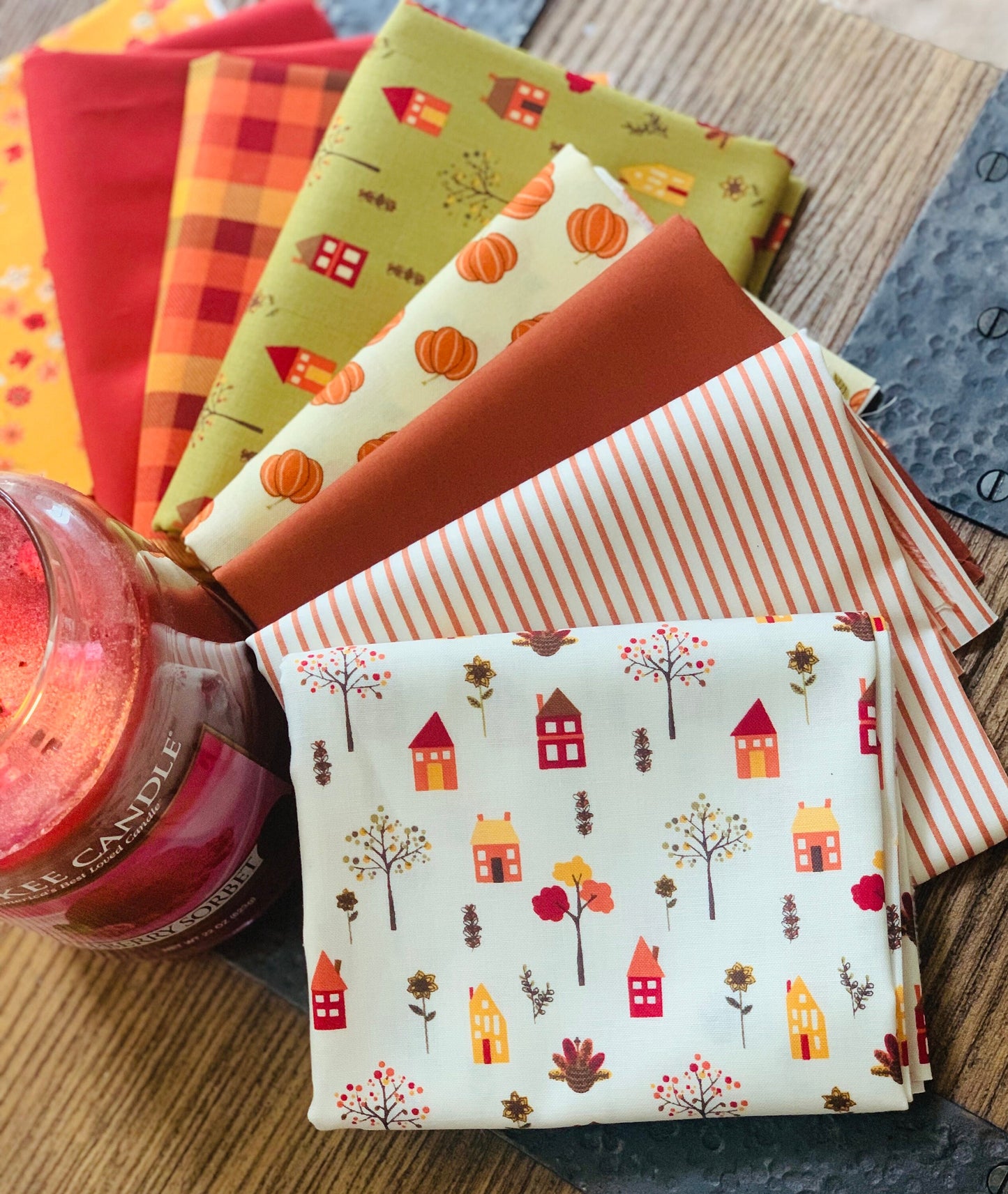 Fall ! | Autumn 9 Fat Quarter bundle | Falls in town - RBD | Fast shipping | pumpkins - awesome autumn | apple cider