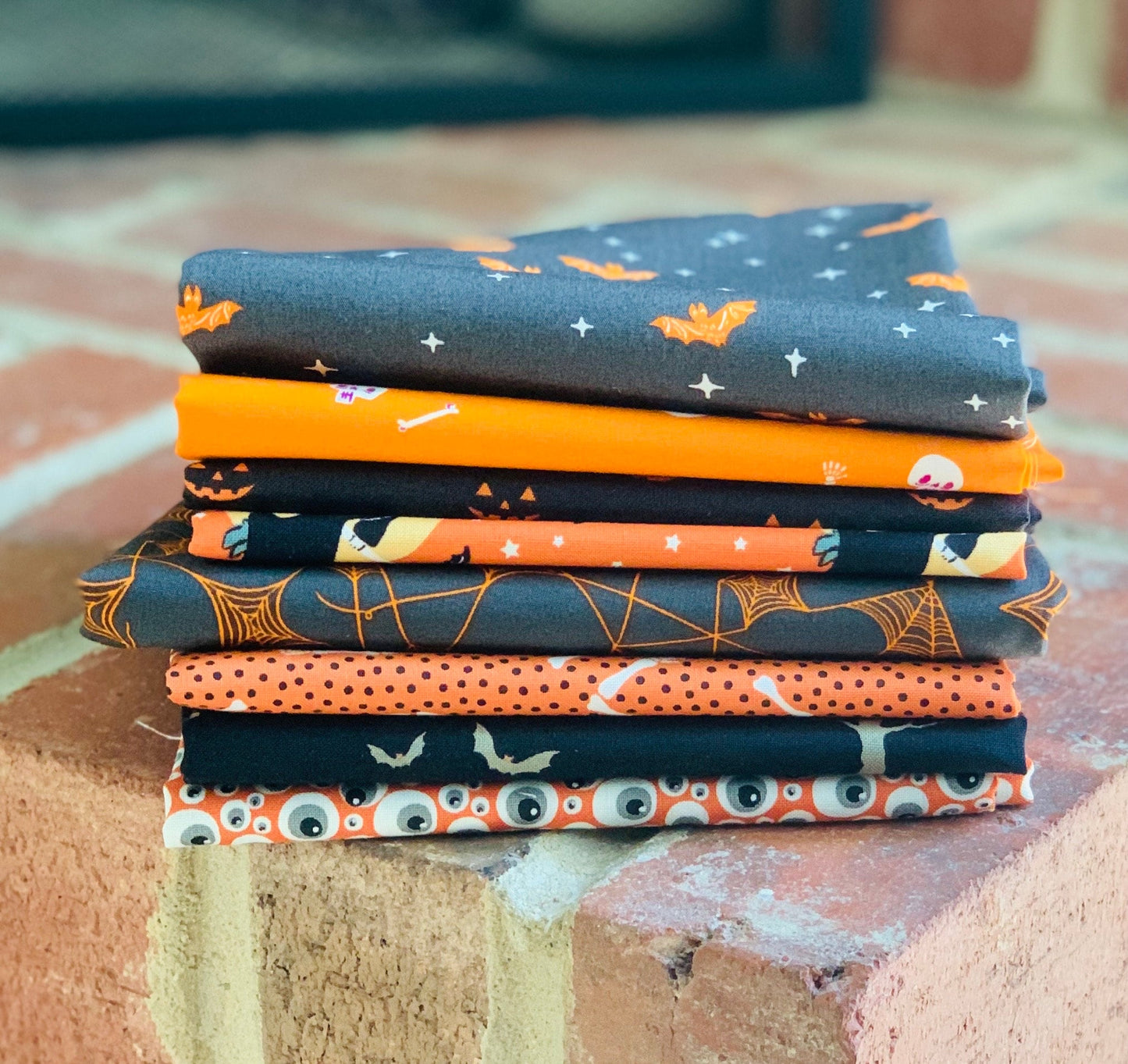 Orange and Black Halloween by color -  AGF spooky n sweet - Poppie cotton |  8 Fat quarters fabrics | sweet tooth | spooky witchy