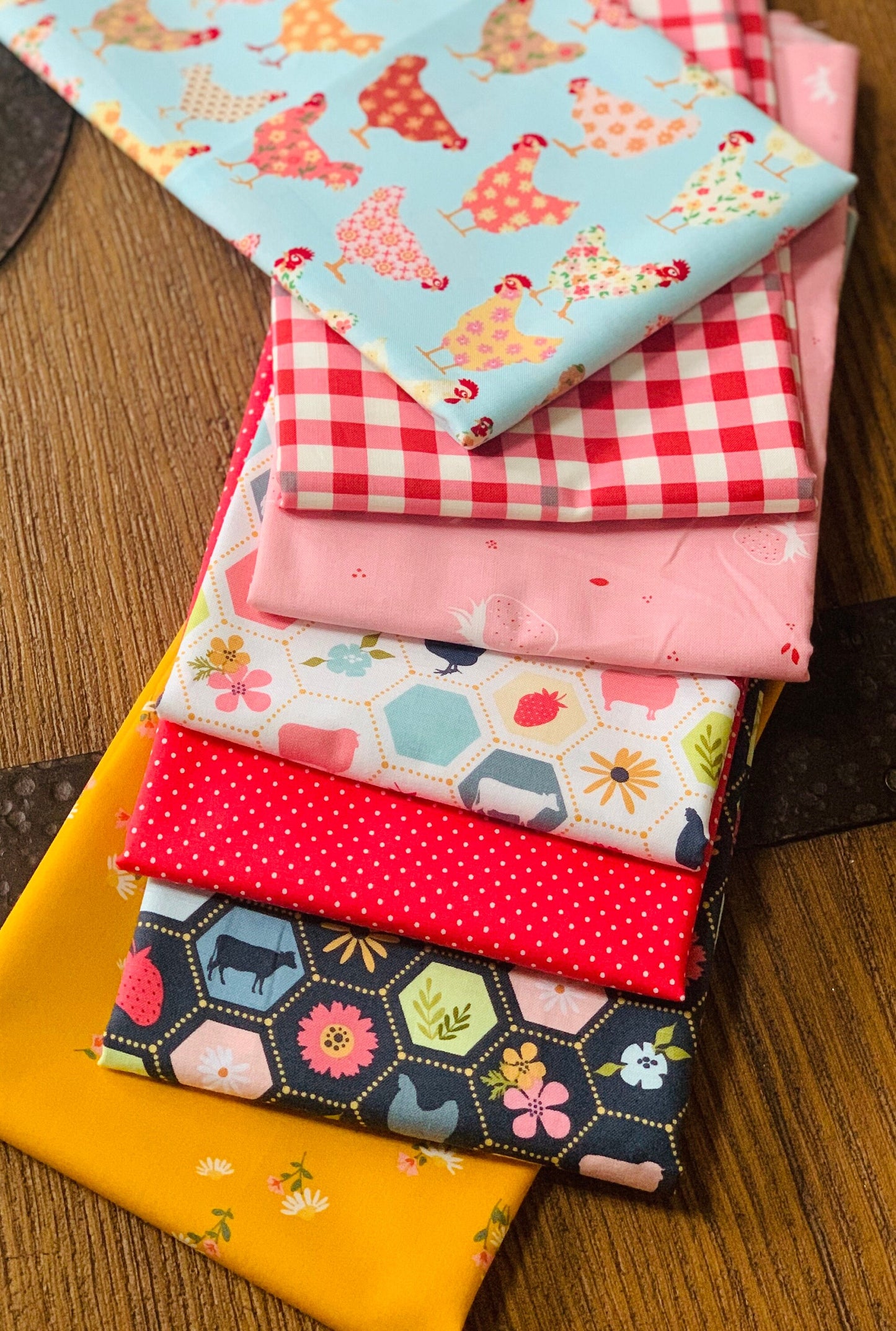 Farm yard fun bundle | 7 fat quarter bundle | cheeky chickens | strawberry  | plaid | Sunshine and Chamomile | Poppie cotton