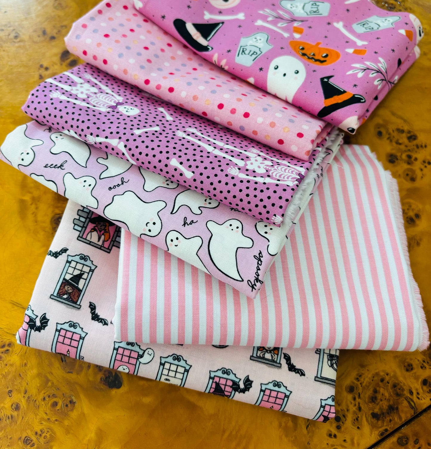 Happy pink halloween - 16 fat quarter bundle - halloween - pumpkin - pink  | Poppie cotton AGF - sweet n spooky