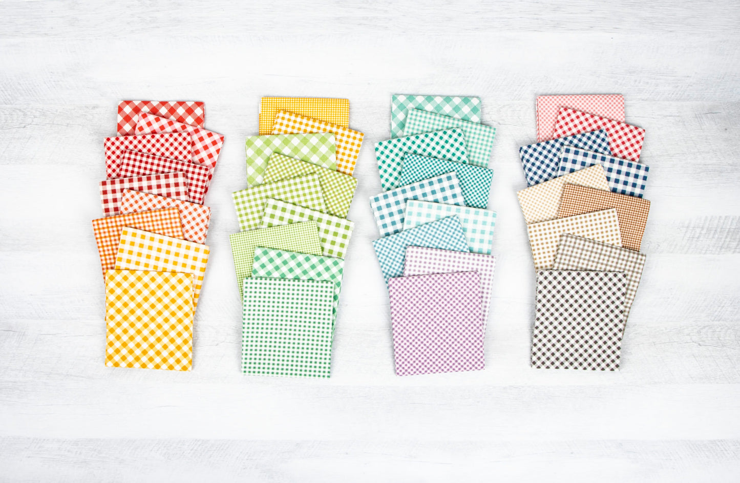 Bee Ginghams Lisa Raisin | Lori Holt | Bee in my Bonnet | RBD | in stock - PLAID - C12556