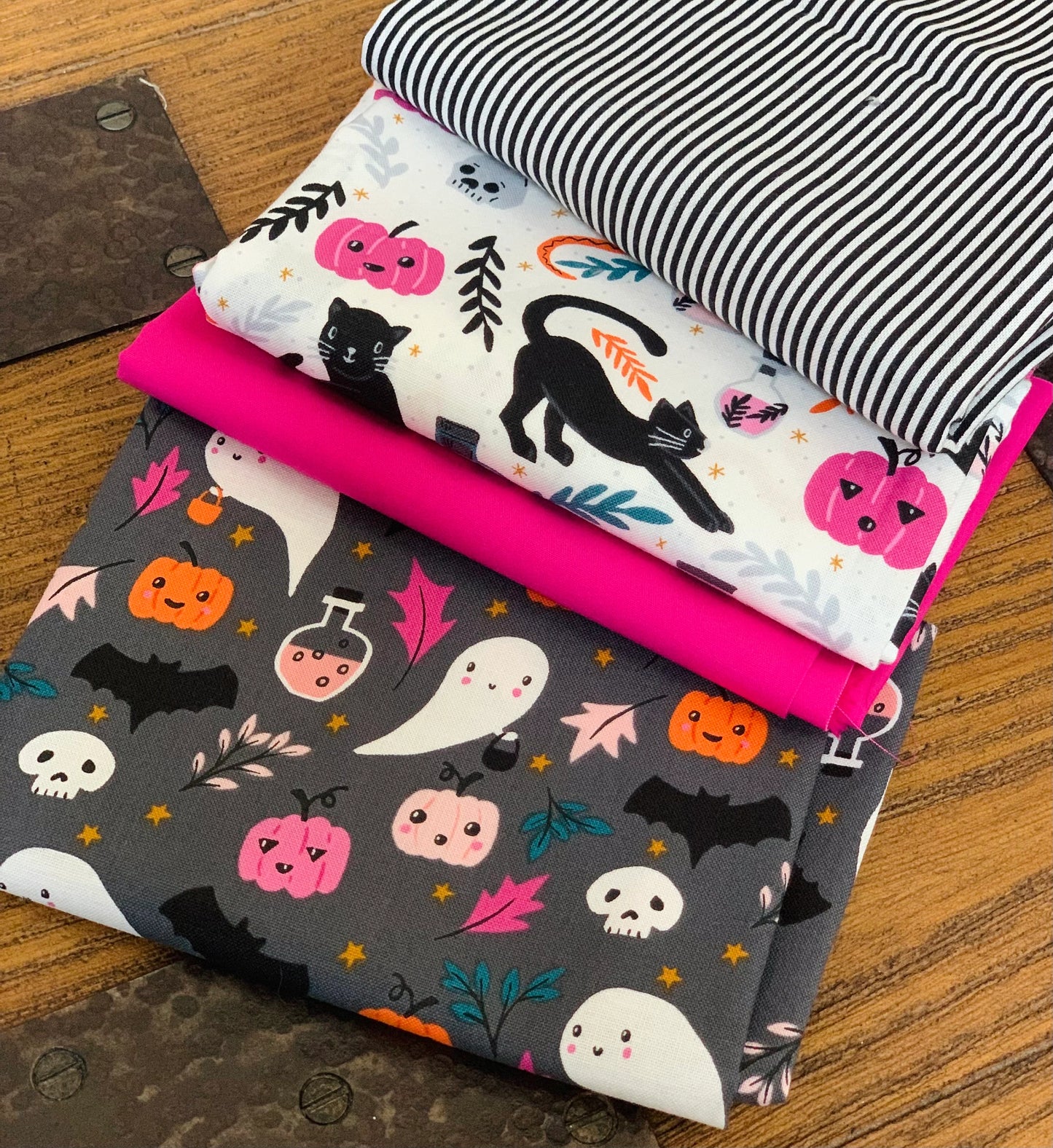 By the glow of the moon and more mini 12 fat quarter bundle Halloween -  orange pink black - cotton and steel - Dominika Godette
