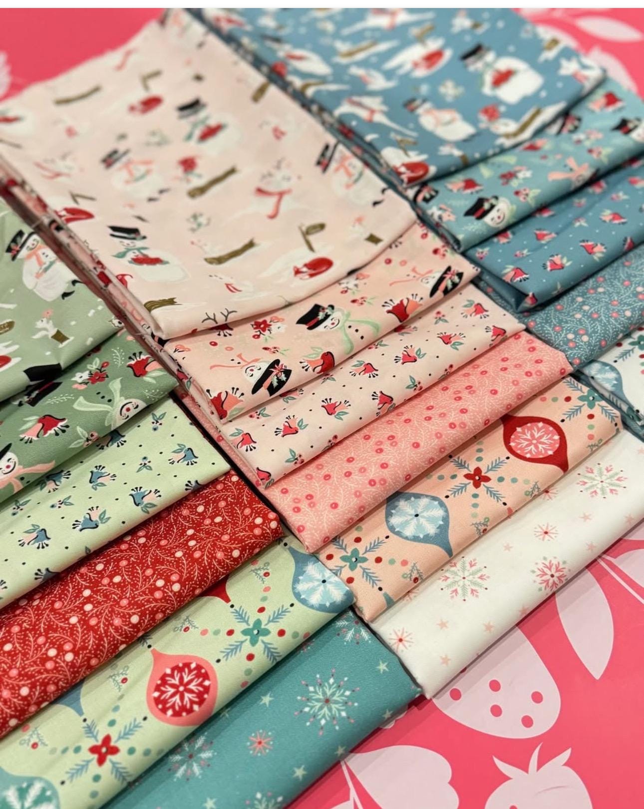 Frost and flurry | Frosted berries pink FL25610 | Poppie cotton | Sheri McCulley | vintage | In stock - holiday christmas