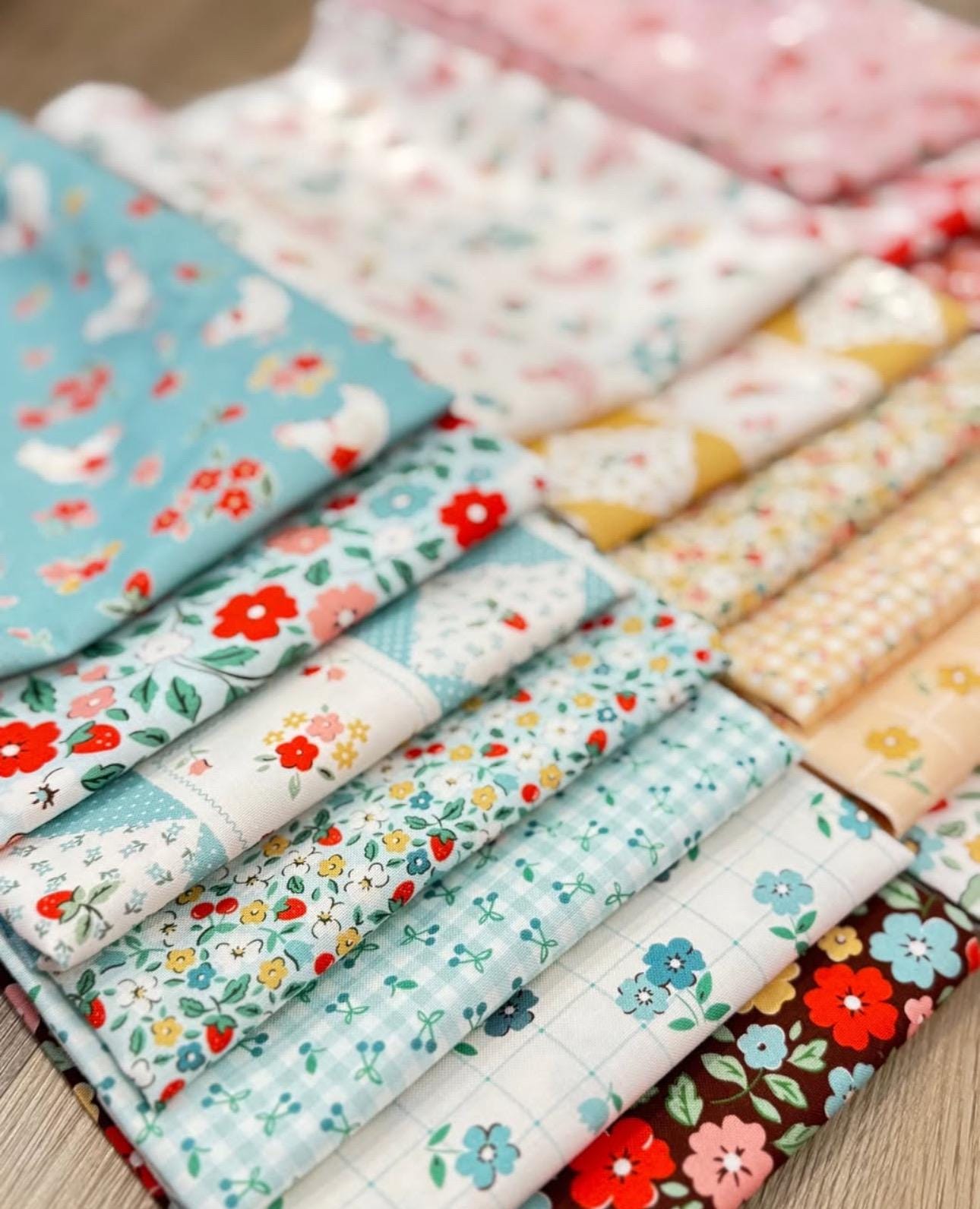Farm House Fancy 20 FQ / 1/2 yards| Poppie cotton | Elea Lutz | vintage | **preorder** FREE US shipping November