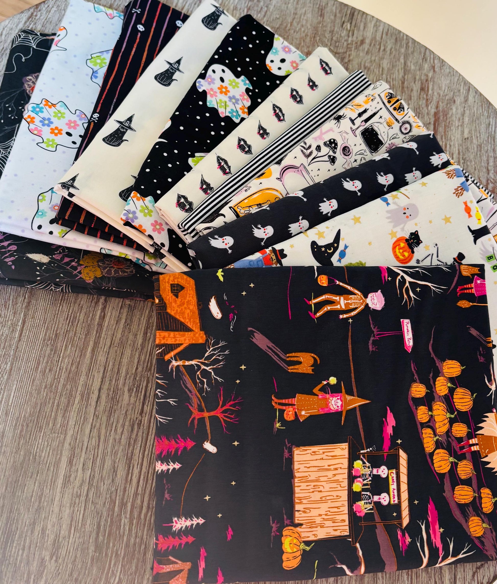 Night and day Halloween 11 fat quarter OR 1/2 yd bundle - AGF - black white cream - pure solids sweet n spooky - stripe