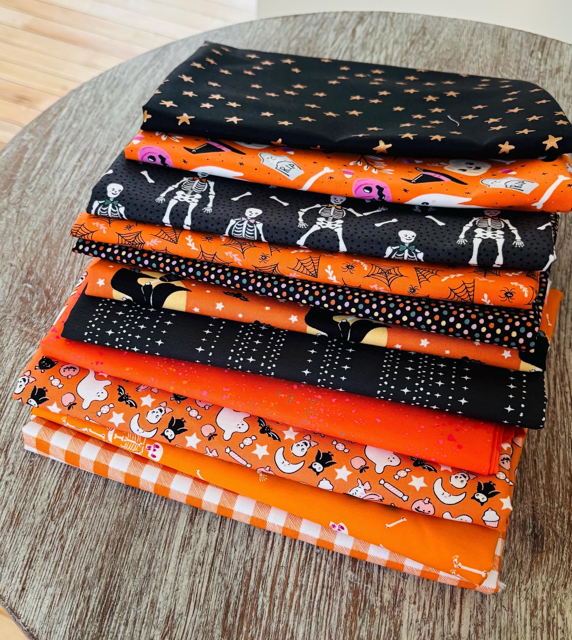 Orange and black Halloween 11 fat quarter OR 1/2 yd bundle - AGF - Poppie cotton Starry sweet tooth Ruby Star - stripe