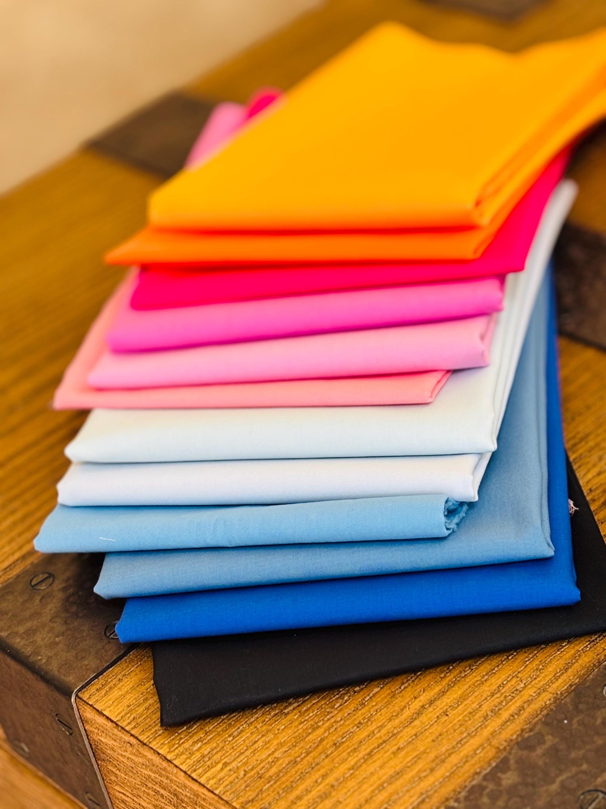 The Cu8tor - Modernista AGF blenders | Fat quarters bundles 12 fabrics | Fast shipping | Pure solids | brights