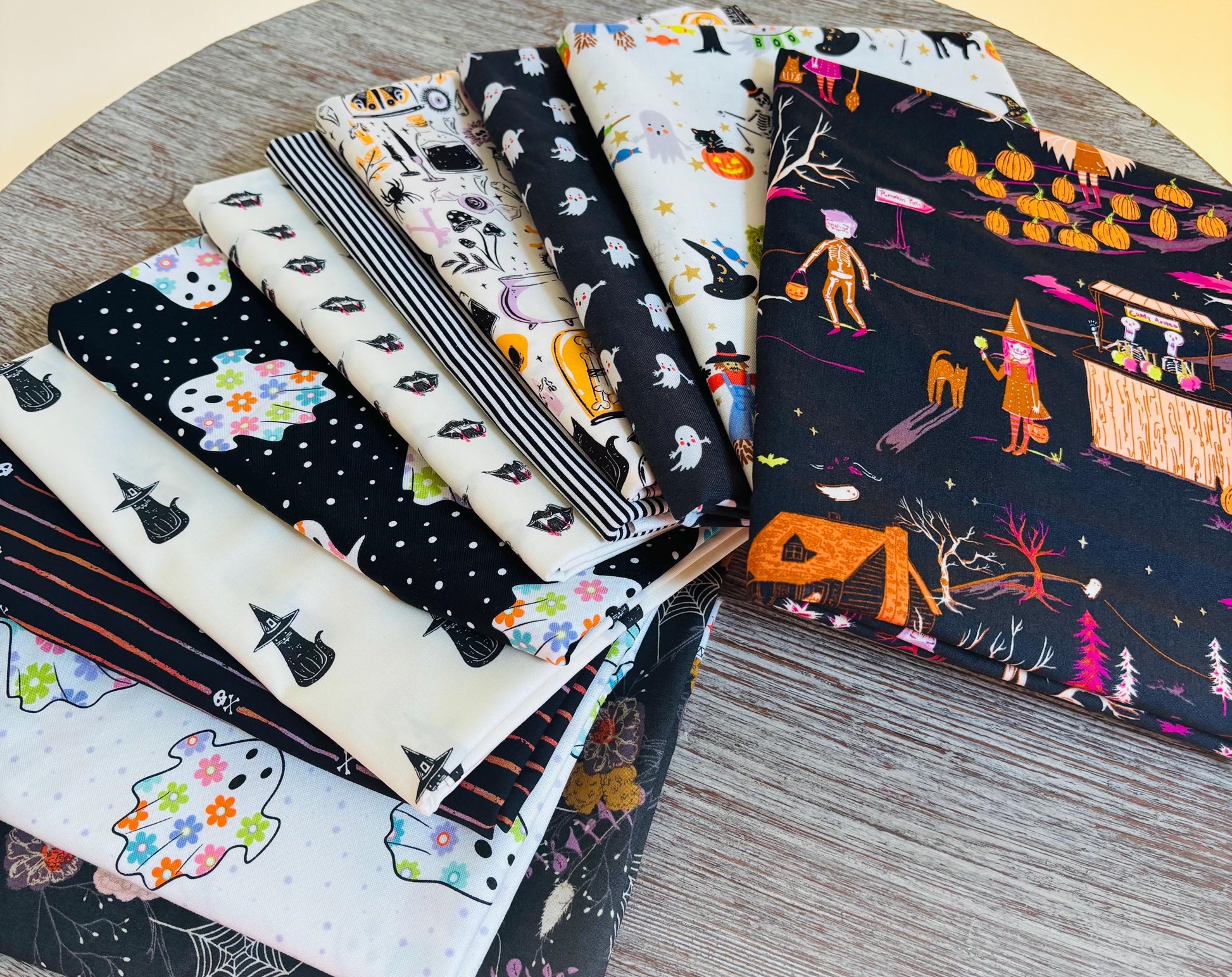 Night and day Halloween 11 fat quarter OR 1/2 yd bundle - AGF - black white cream - pure solids sweet n spooky - stripe