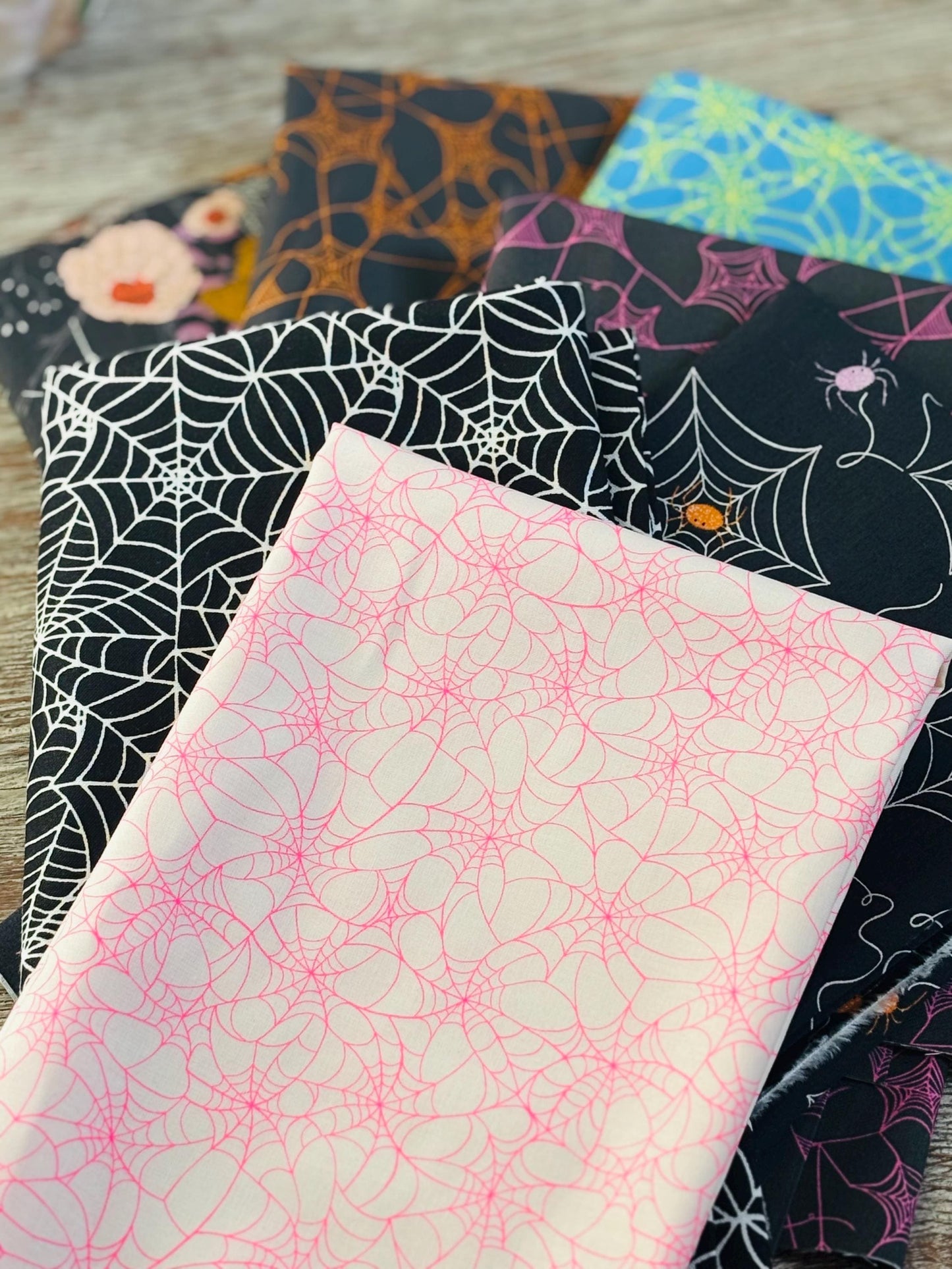 Web-erella halloween cobweb bundle - 7 fat quarter RBD - Ruby star sweet n spooky AGF