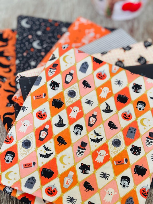 Too cute to spook - cat 7 fat quarter - skeleton - pumpkin - RJR pure solids sweet n spooky ghost scaredy cat