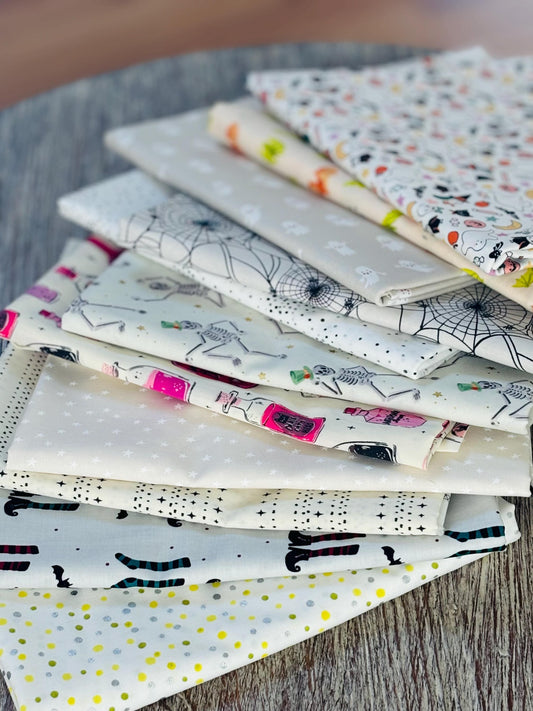 Faintly spooky 11 fat quarter Low volume - skeleton - pumpkin - RJR pure solids sweet n spooky ghost Part 3