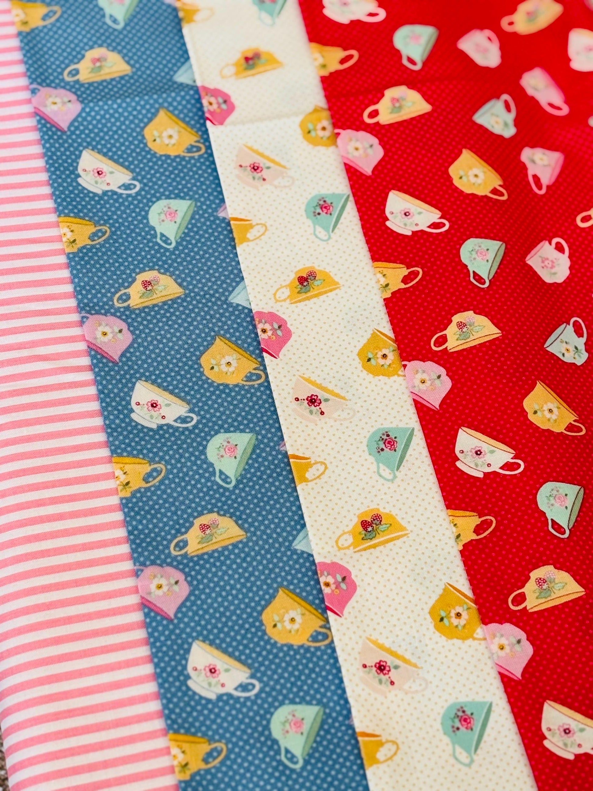 Rosy cheeks mini bundle 4 FQ / 1/2 yards| Poppie cotton | Rosy cheeks | vintage | in stock tea cups pink stripe