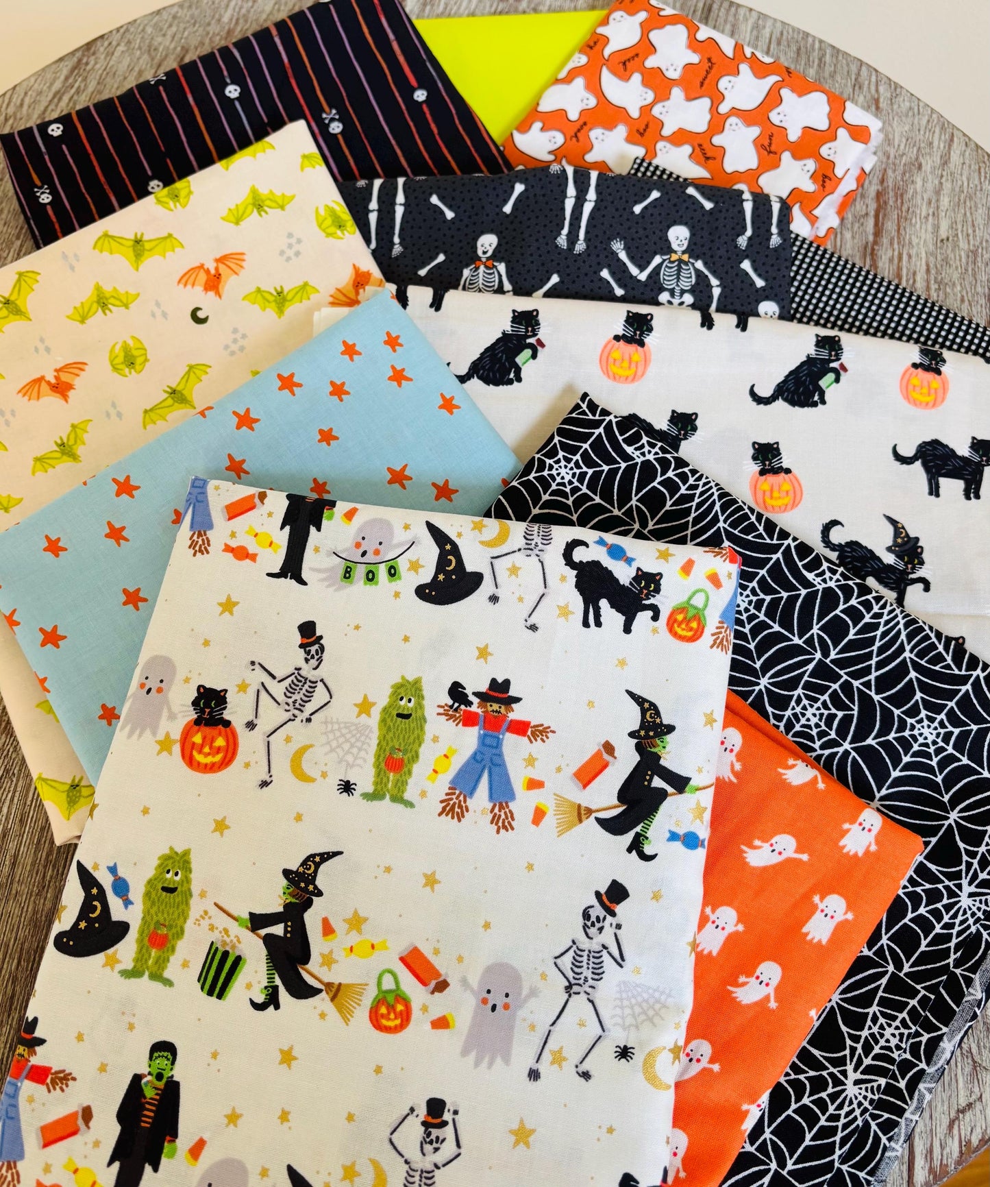 Halloween parade 11 fat quarter OR 1/2 yd bundle - skeleton - pumpkin - RJR pure solids sweet n spooky ghost V.2