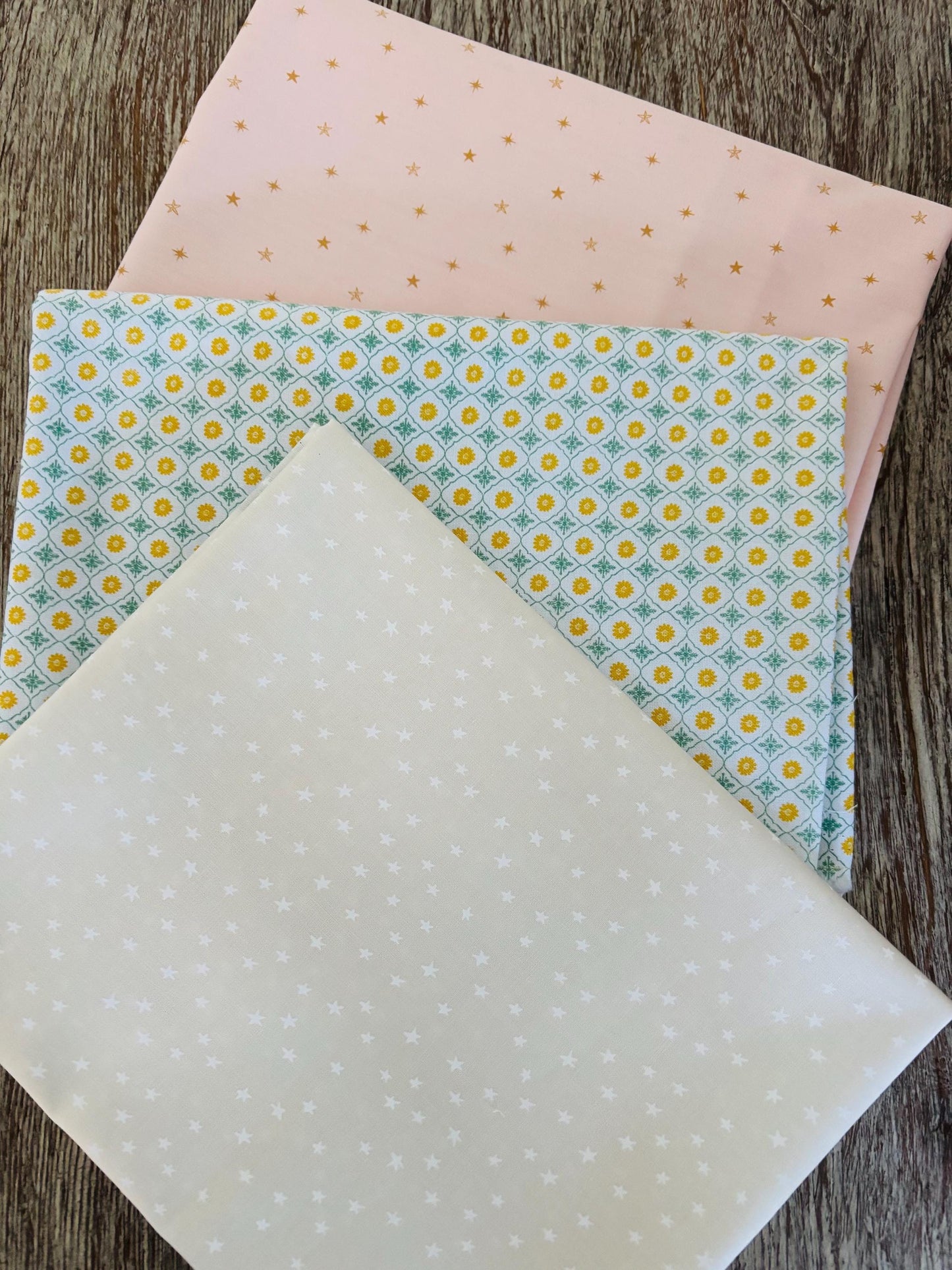 Gentle gatherings 11 fat quarter Low volume polka dots ballerina AGF Starry Poppie cotton hearts RBD Part 1