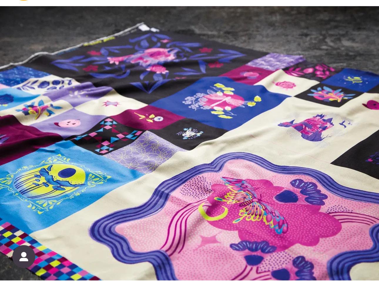 Hello Alice Shell RS2123 11 In stock - Sarah watts - Cheshire Cat pink kitty