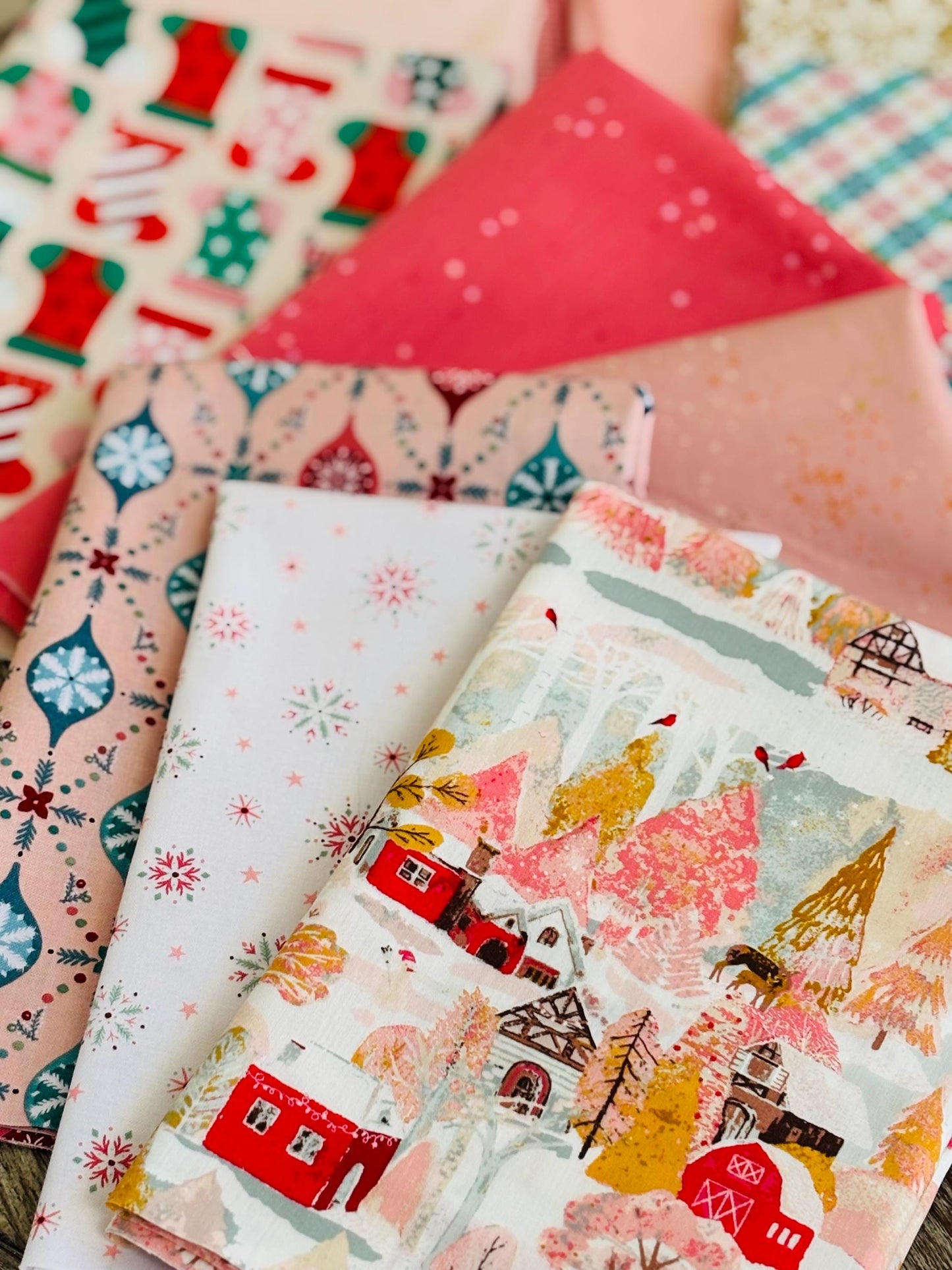 Happy pink Holidays v2 22 FQ bundle AGF Liberty metallic Holiday classics Cozy Christmas Lori Holt Adventale Poppie cotton