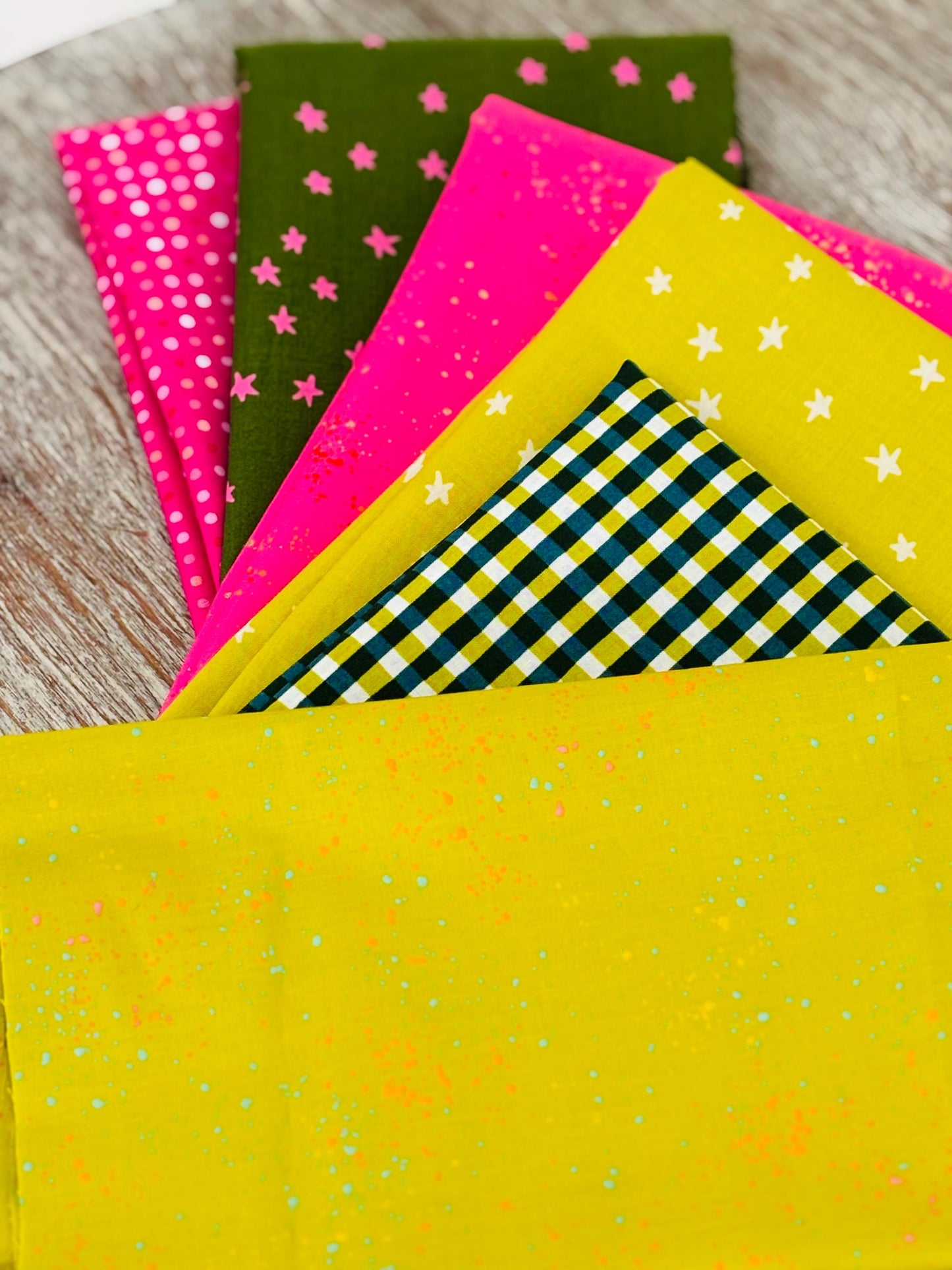 Pink blenders with a lime green twist - 6 fat quarter bundle - mini star - starry - ruby Star - speckled - gingham egg and friends