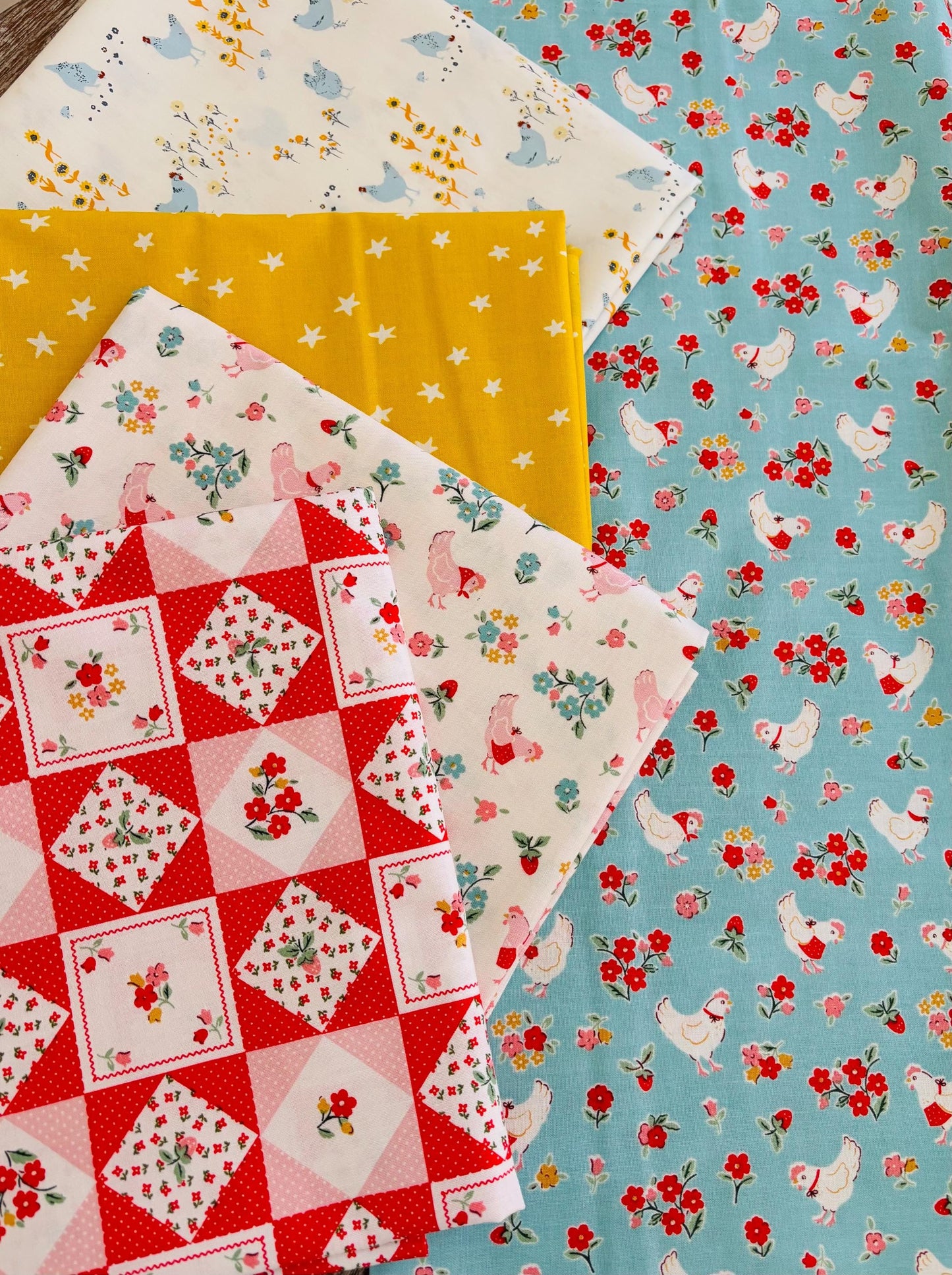 Hen house fun - chickens - 14 fat quarter bundle - farmhouse fancy - Lori holt - plaid Poppie cotton starry speckled