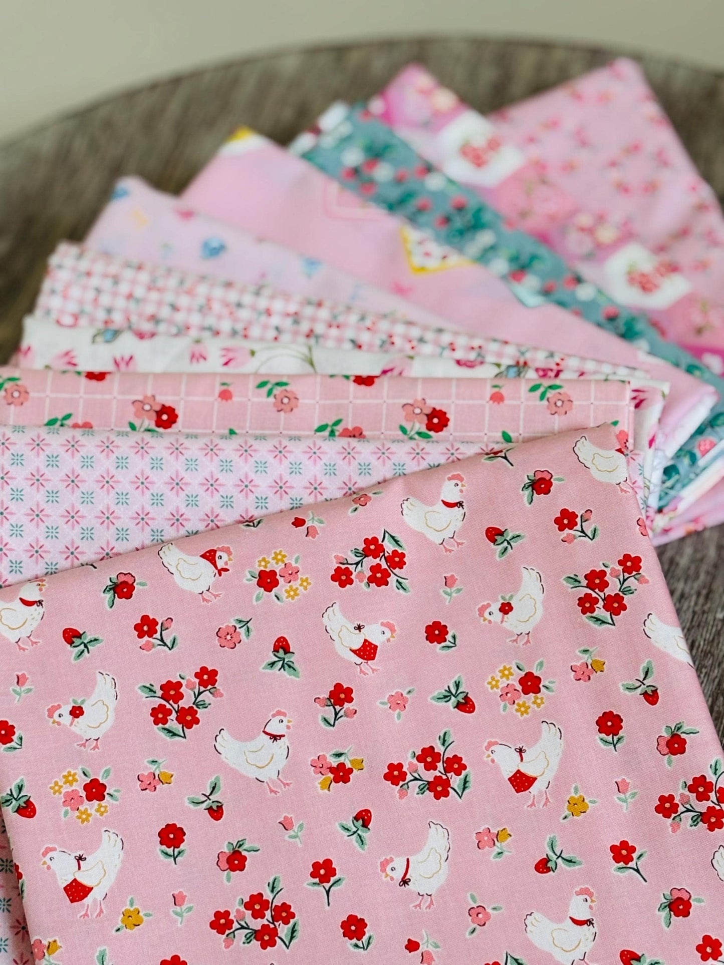 Best of Poppie Ever so pink - 10 fat quarter bundle - Poppie Cotton