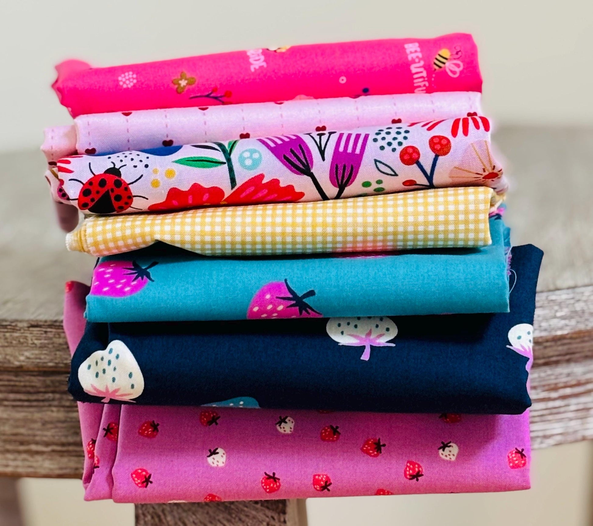 Fusion Strawberry Hey Love bug blenders | Fat quarters bundles 7 fabrics | Poppie cotton Ruby star