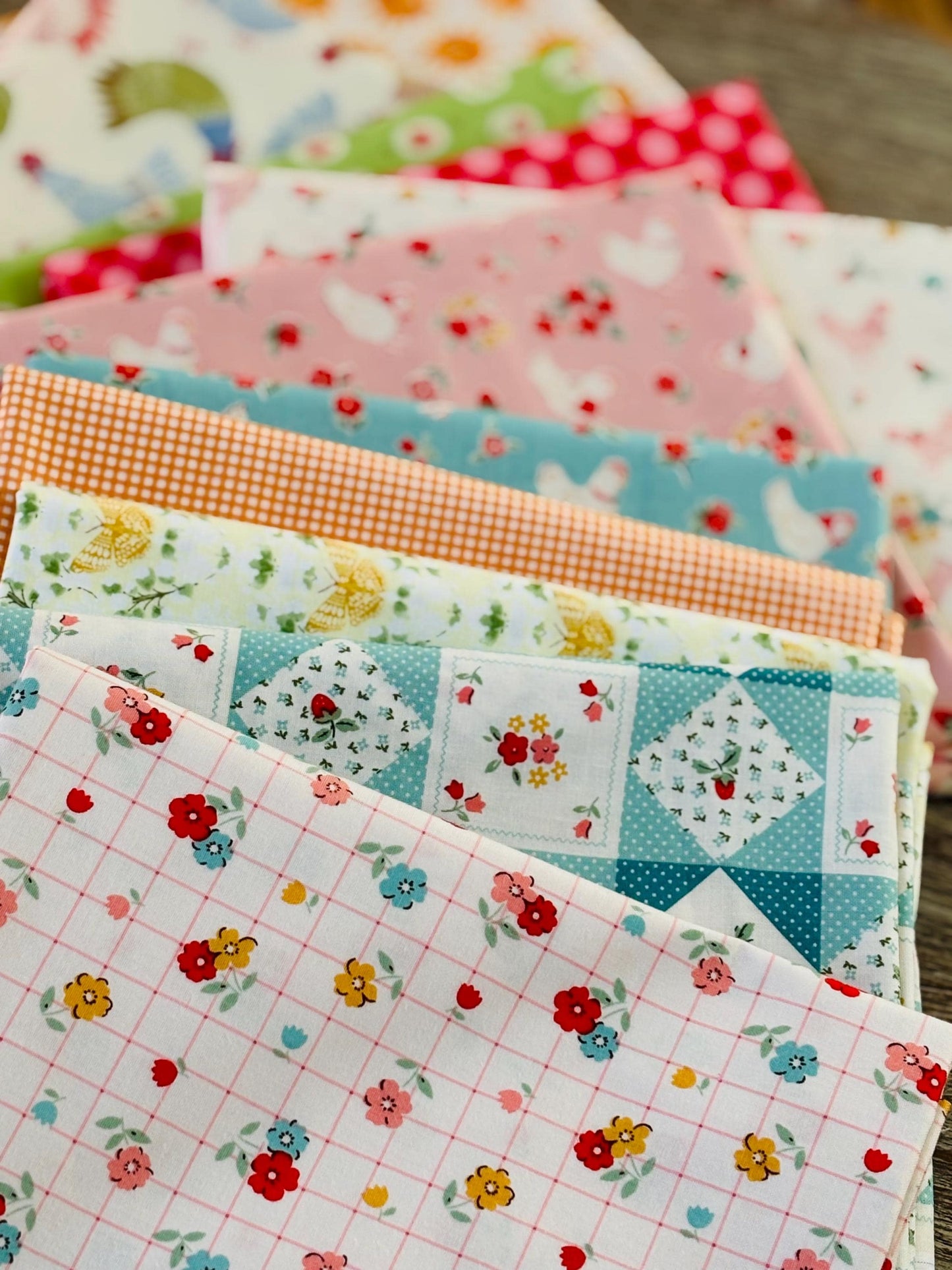 Sunshine on the farm yard - 11 fat quarter bundle - Poppie Cotton and more