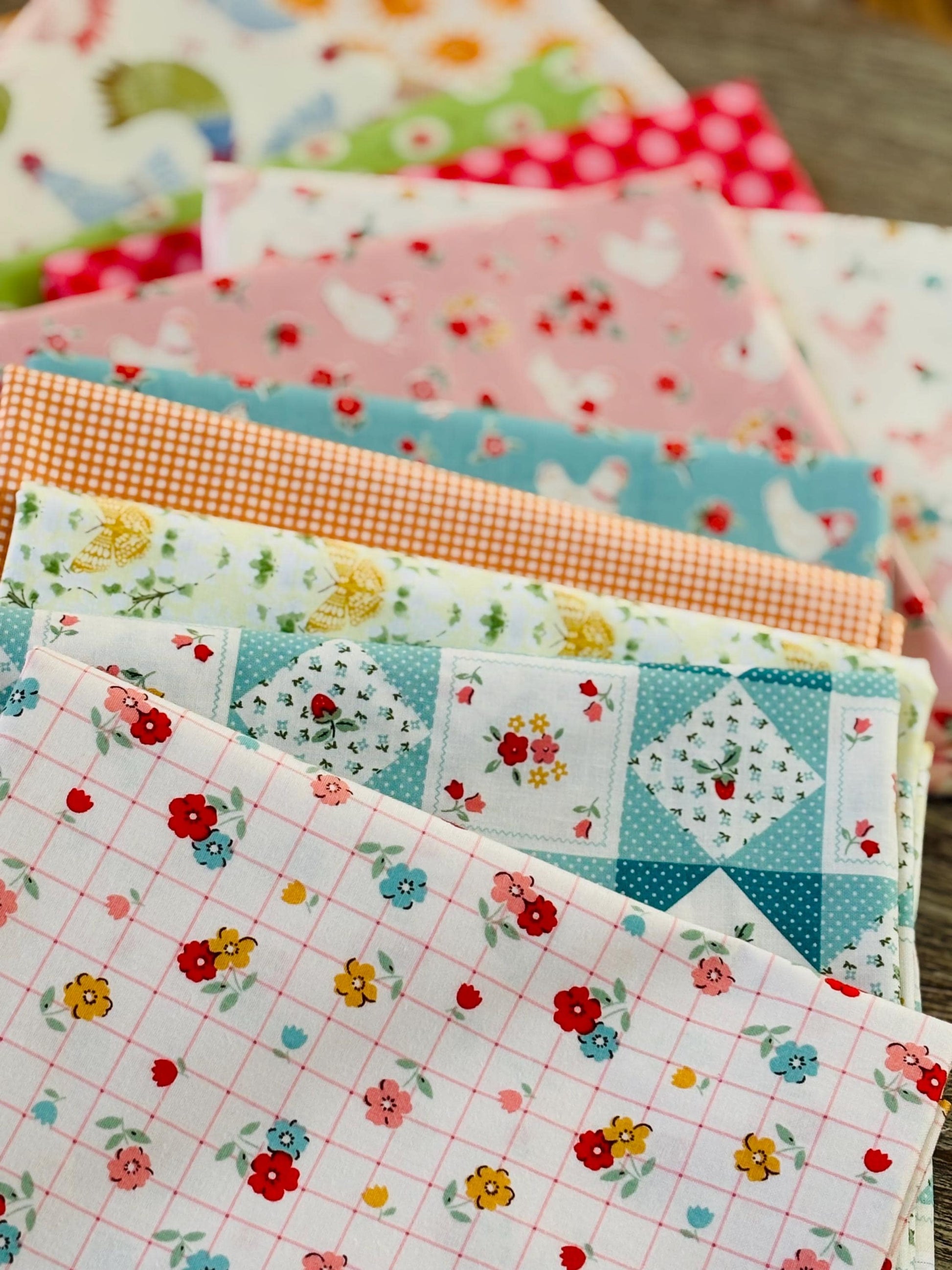 Sunshine on the farm yard - 11 fat quarter bundle - Poppie Cotton and more