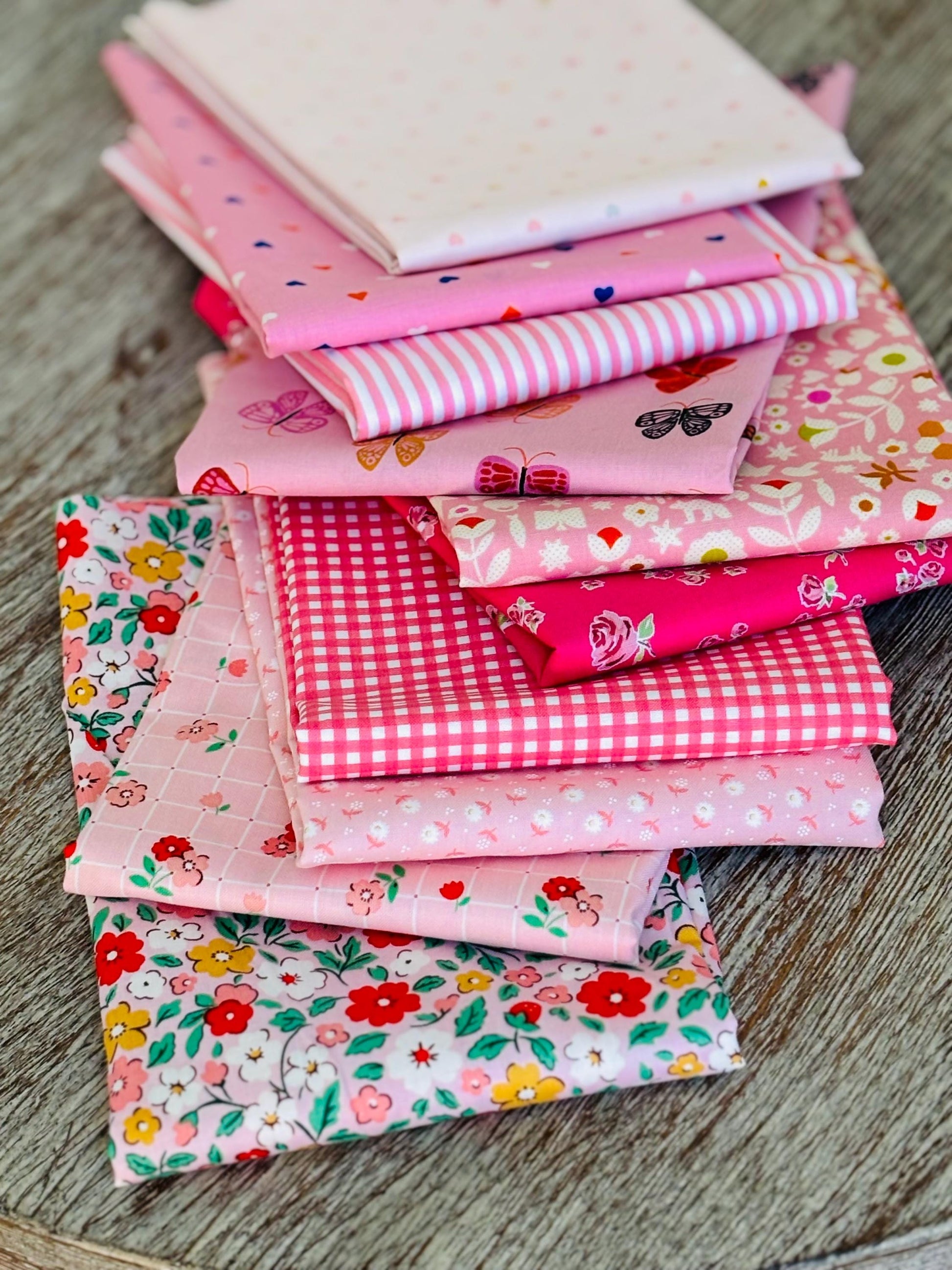 Ever so pink - 11 fat quarter bundle - Poppie Cotton #1