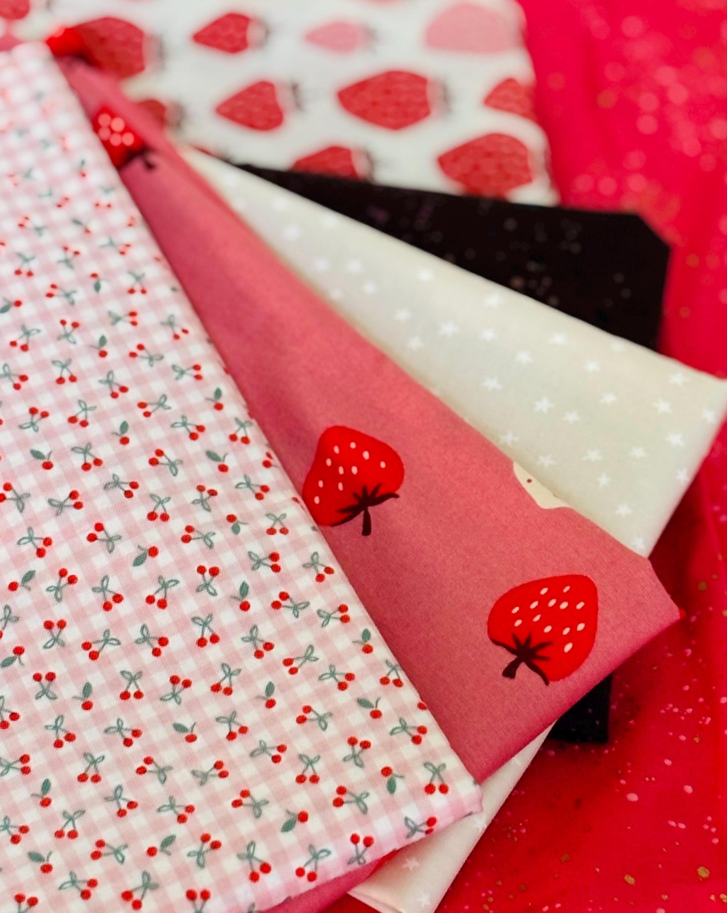 Ice cream sundae - 6 fat quarter bundle - speckled - starry - ruby Star - strawberry
