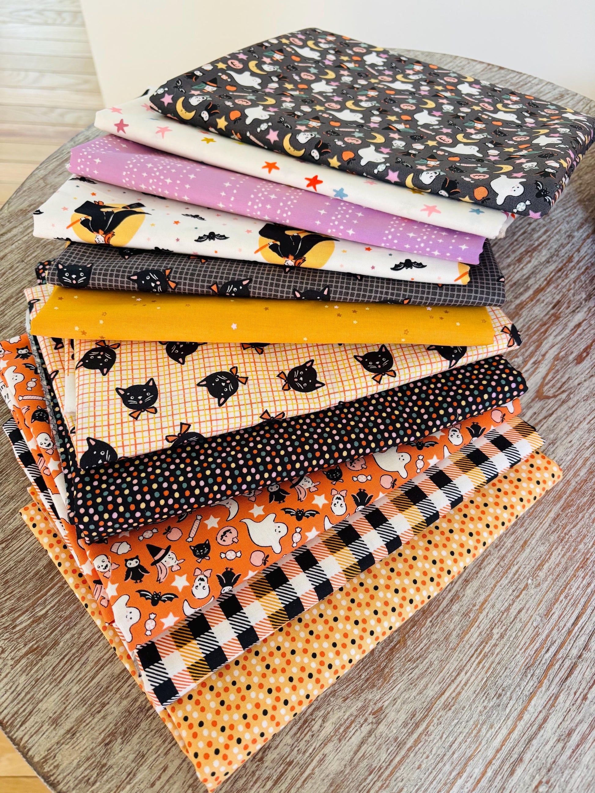 Poppie cotton Halloween - 11 fat quarter bundle - halloween includes blenders
