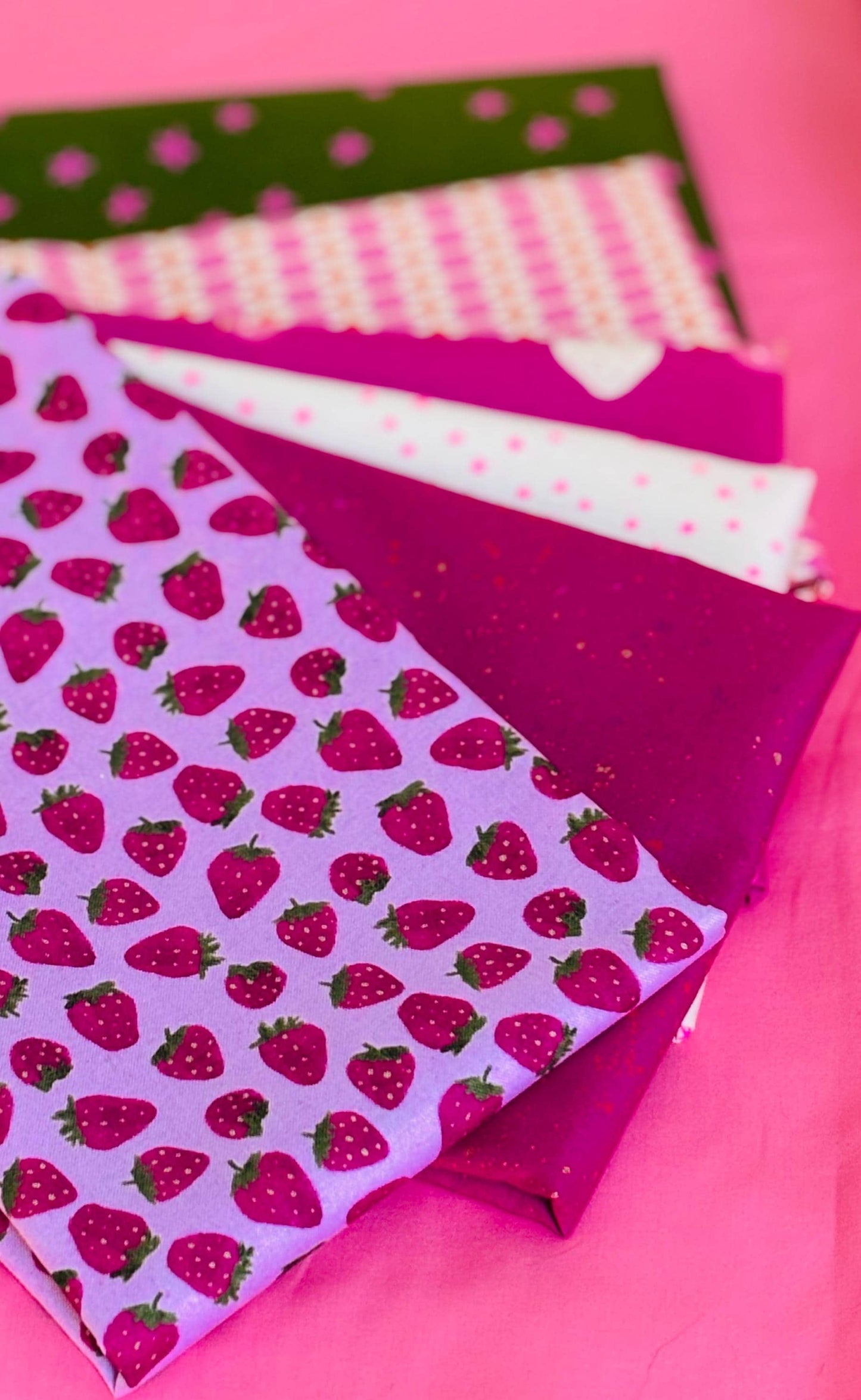 Strawberry with a hint of deep plum | Fat quarters bundles 7 fabrics | AGF RBD | Ruby star Kimberly Kight